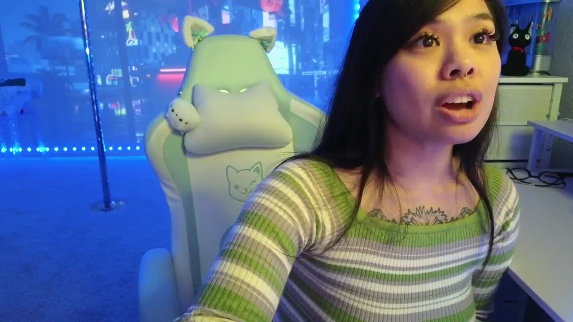 Gallery image thumbnail from dolllface's myfreecams stream on, 01/15/2026, 09:12 image 13 of 20