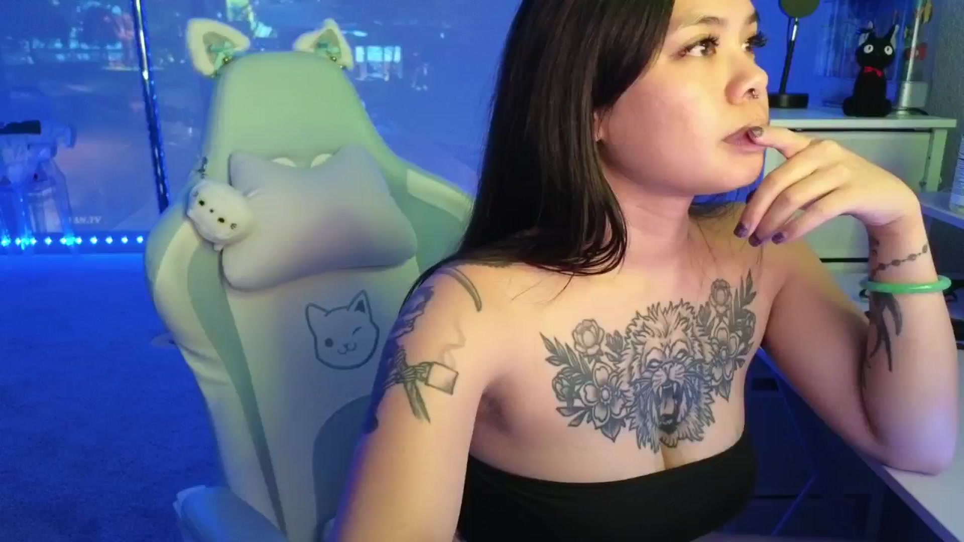 Gallery image thumbnail from dolllface's myfreecams stream on, 01/16/2026, 08:31 image 9 of 20