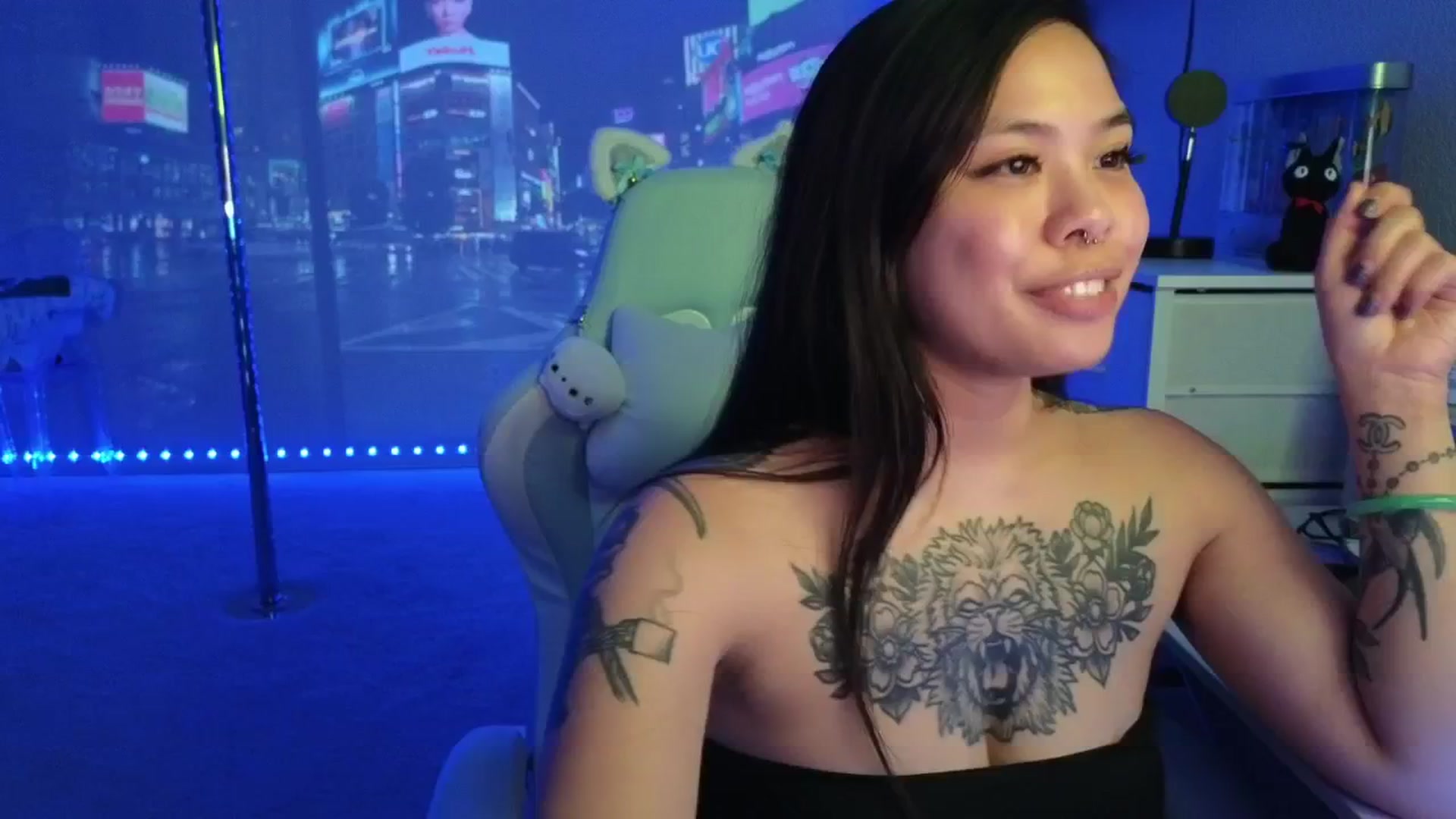 Gallery image thumbnail from dolllface's myfreecams stream on, 01/16/2026, 08:31 image 11 of 20