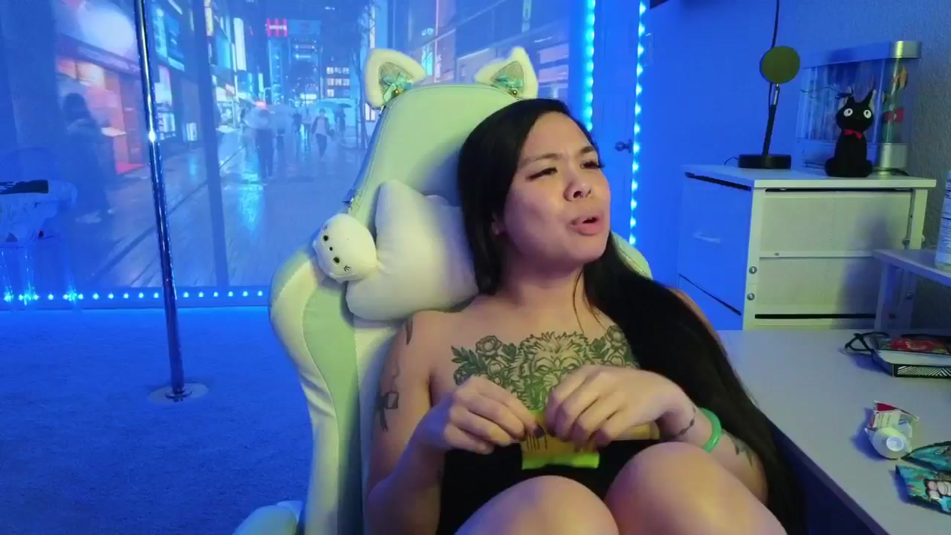 Gallery image thumbnail from dolllface's myfreecams stream on, 01/16/2026, 08:31 image 19 of 20