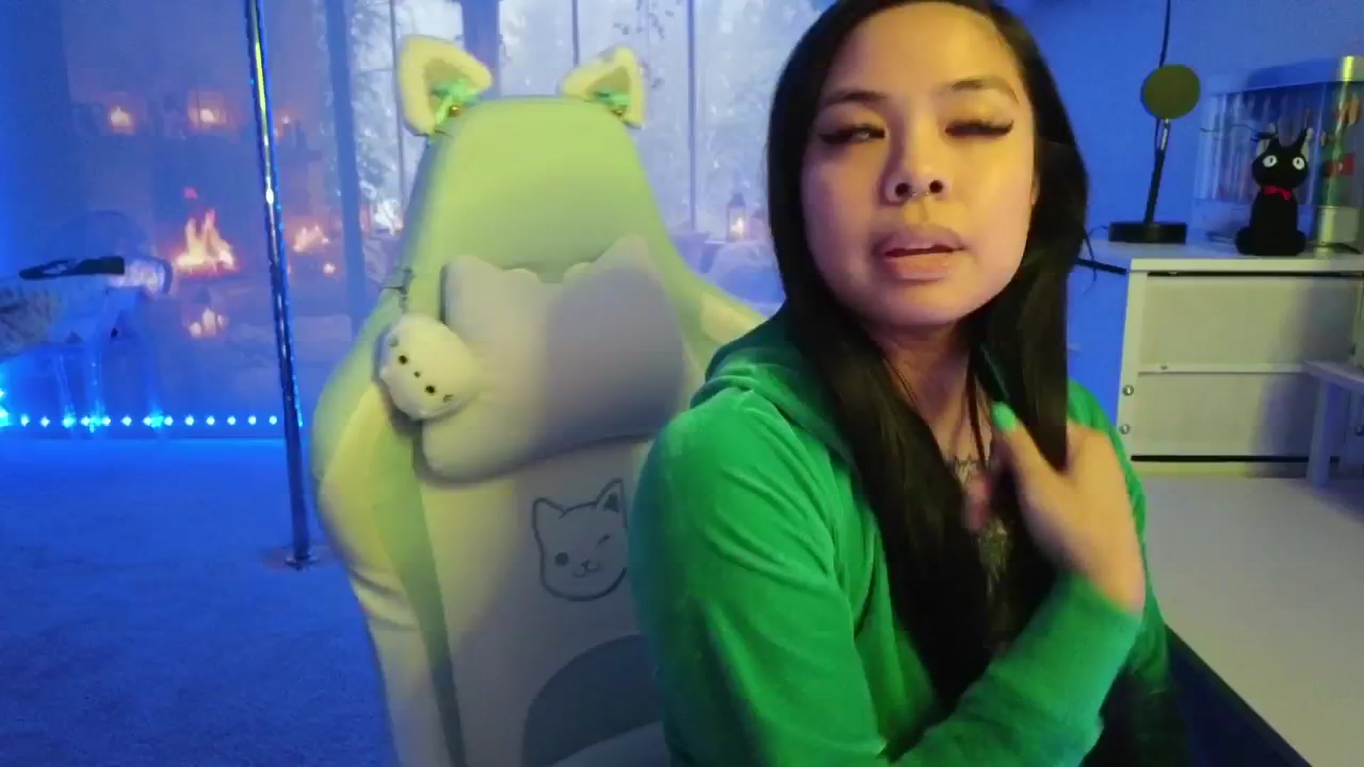 Gallery image thumbnail from dolllface's myfreecams stream on, 01/17/2026, 09:42 image 3 of 20