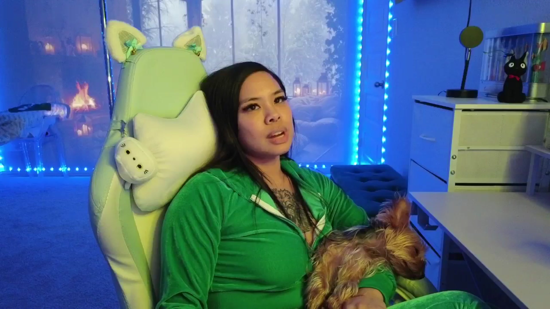 Gallery image thumbnail from dolllface's myfreecams stream on, 01/17/2026, 09:42 image 10 of 20