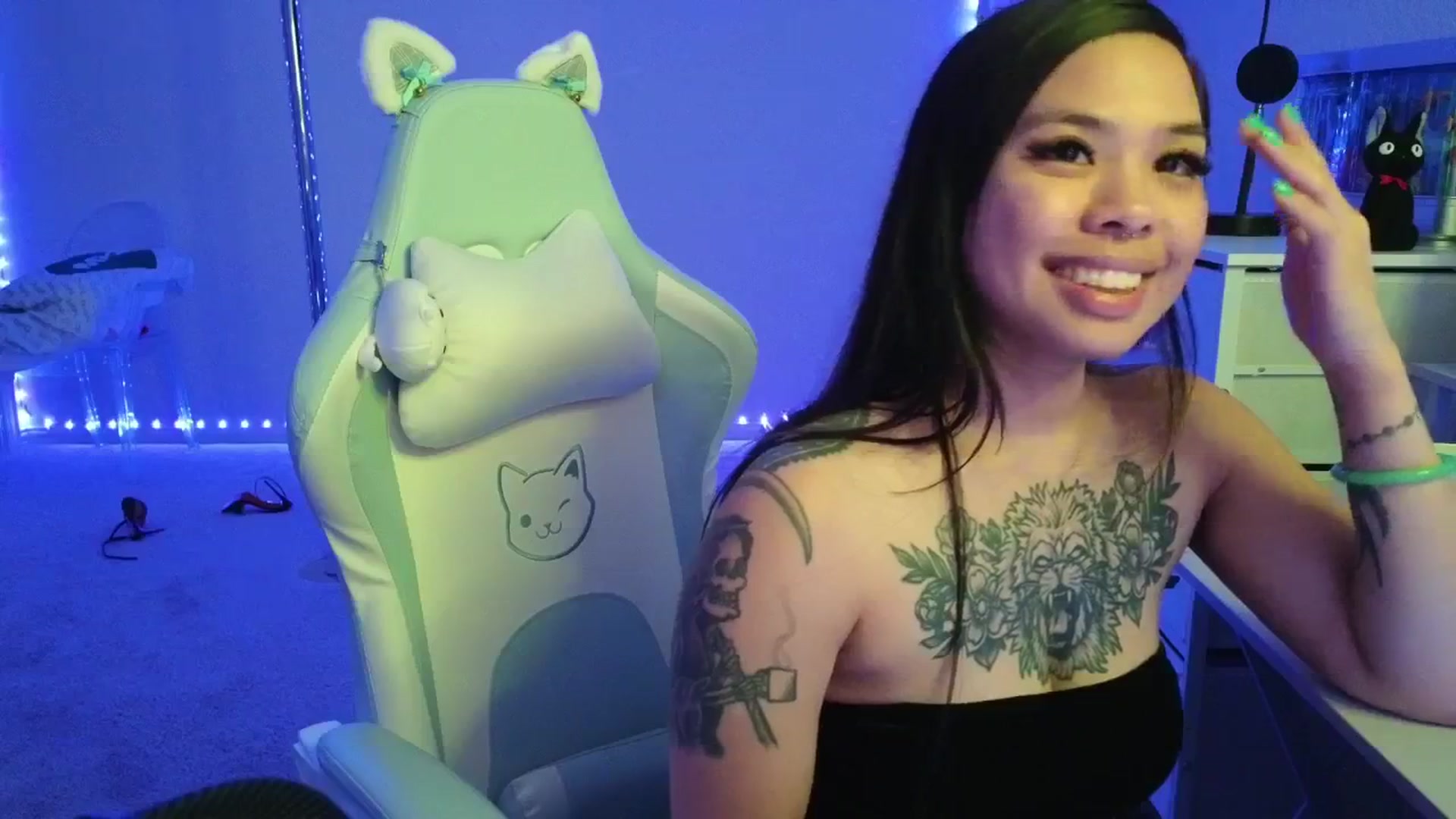 Gallery image thumbnail from dolllface's myfreecams stream on, 01/18/2026, 09:03 image 13 of 20