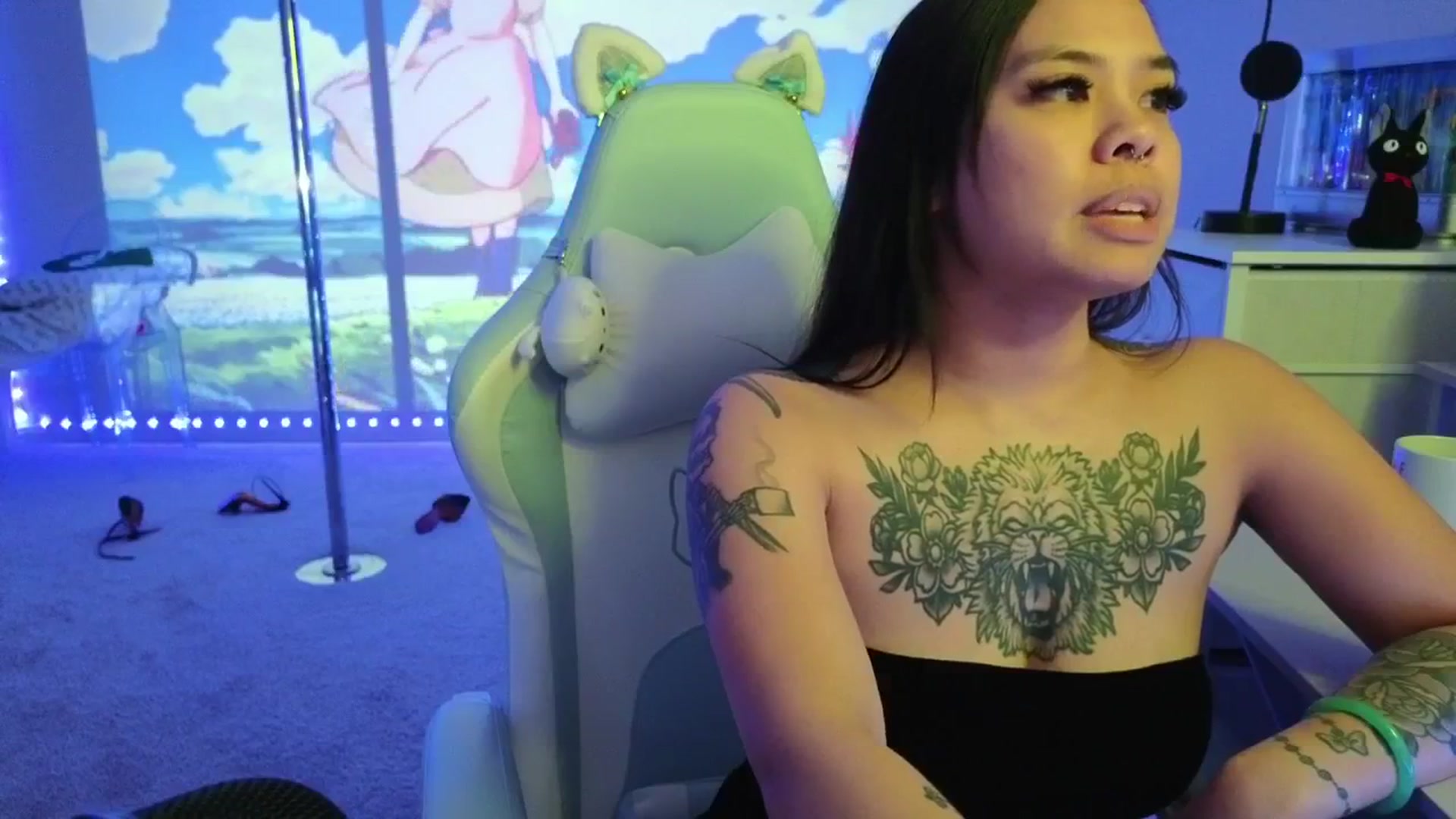 Gallery image thumbnail from dolllface's myfreecams stream on, 01/18/2026, 09:03 image 8 of 20