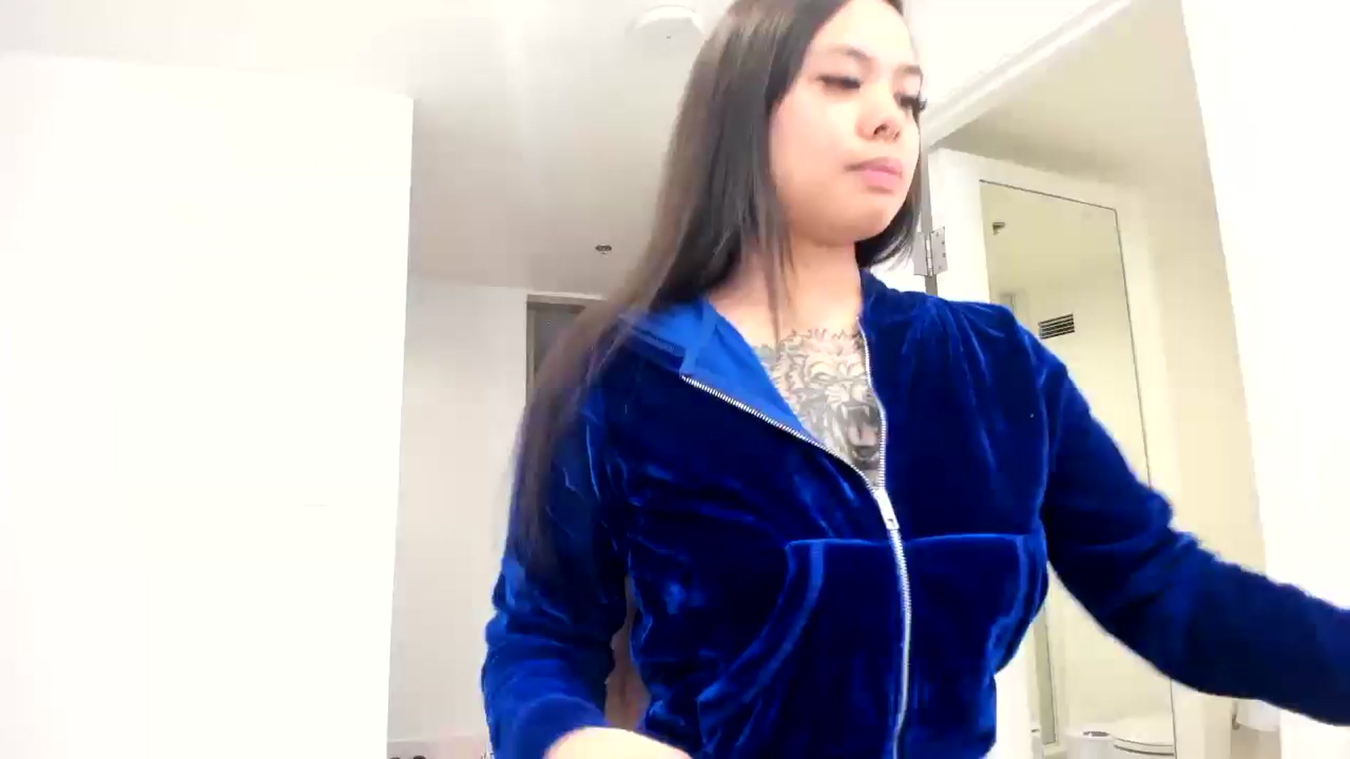 Gallery image thumbnail from dolllface's myfreecams stream on, 01/21/2026, 06:45 image 1 of 20