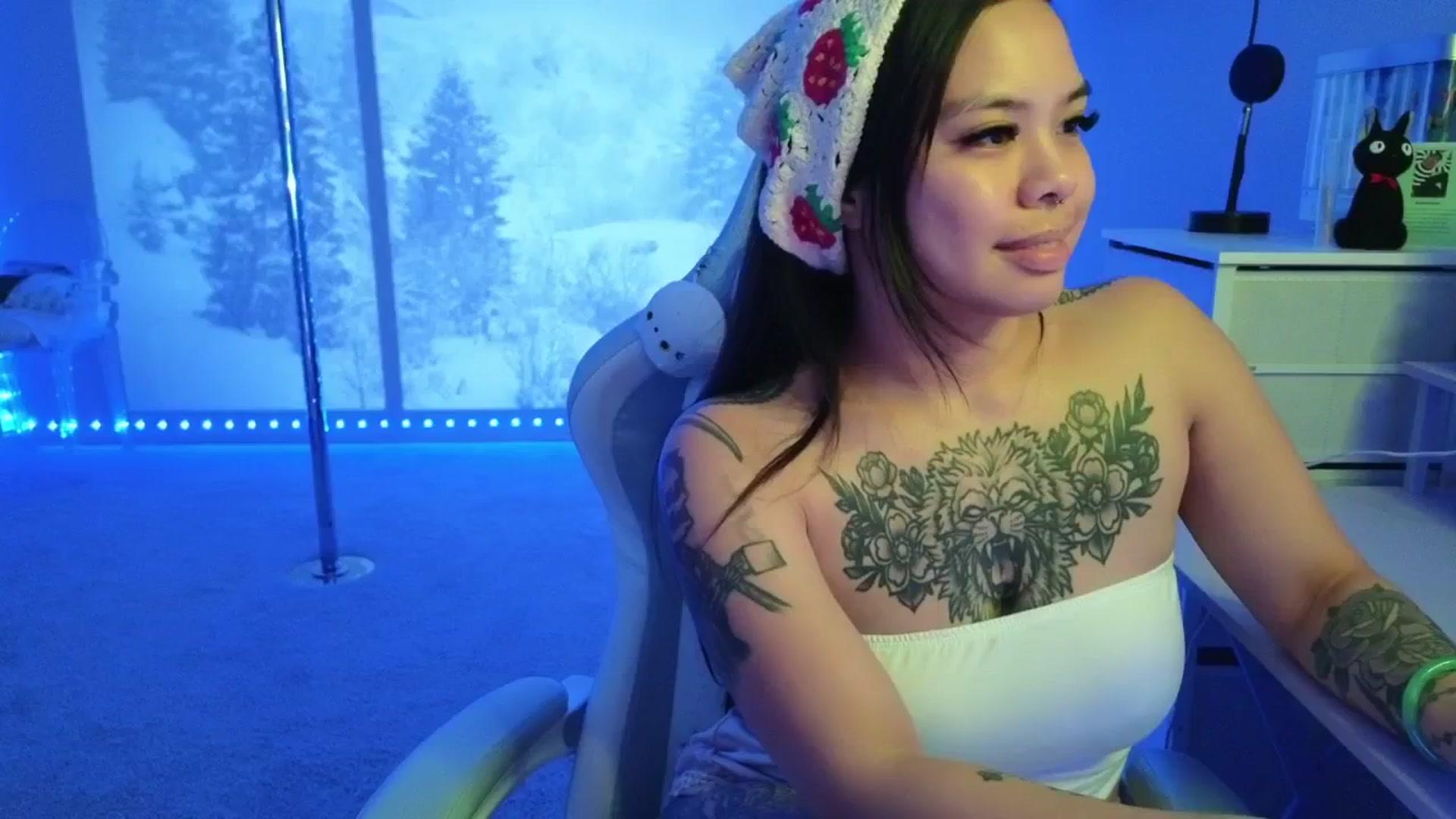 Gallery image thumbnail from dolllface's myfreecams stream on, 01/29/2026, 07:04 image 8 of 20
