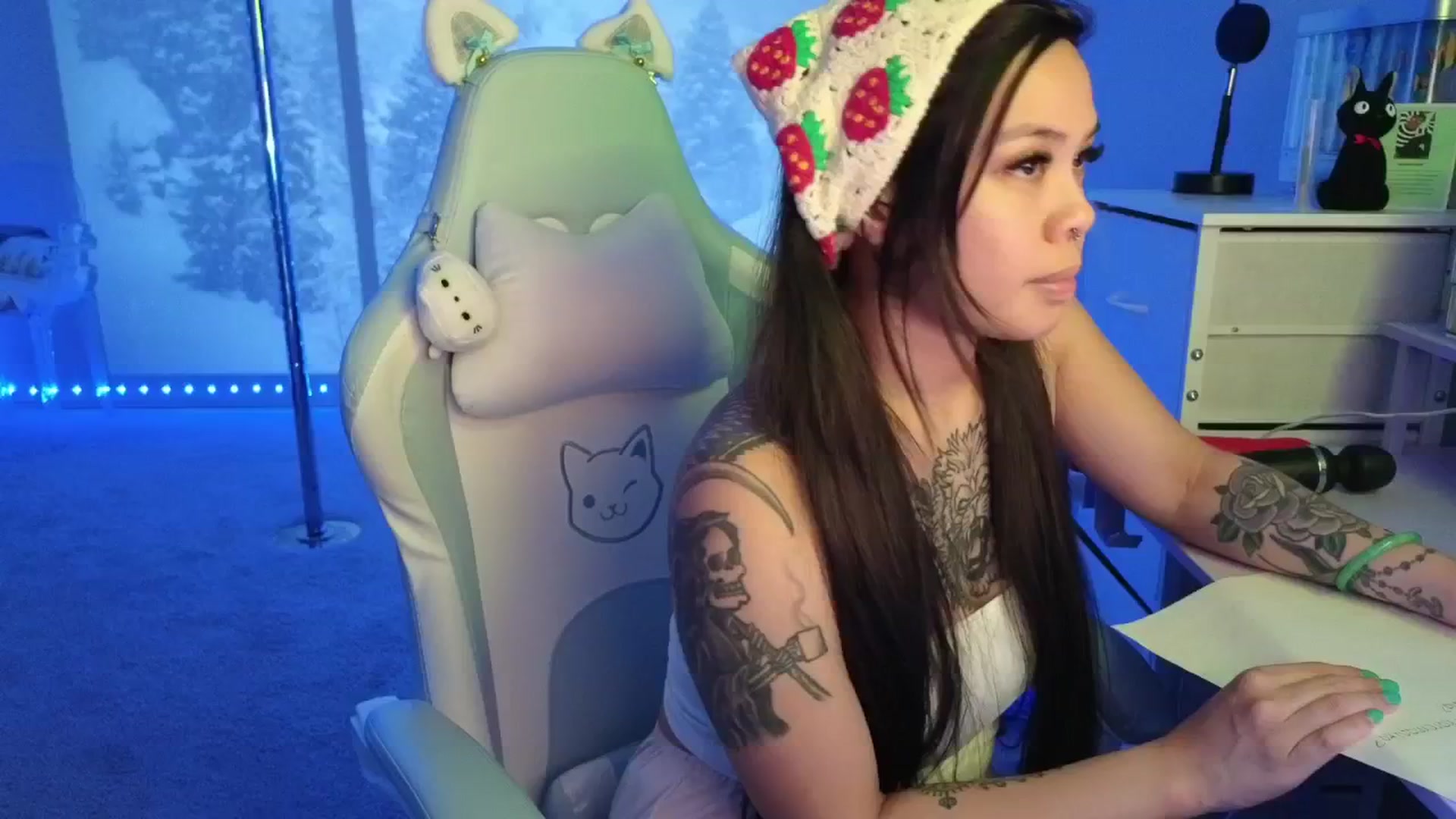 Gallery image thumbnail from dolllface's myfreecams stream on, 01/29/2026, 11:23 image 1 of 20