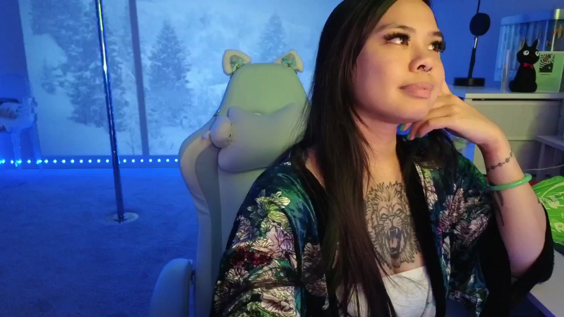 Gallery image thumbnail from dolllface's myfreecams stream on, 01/29/2026, 11:23 image 16 of 20