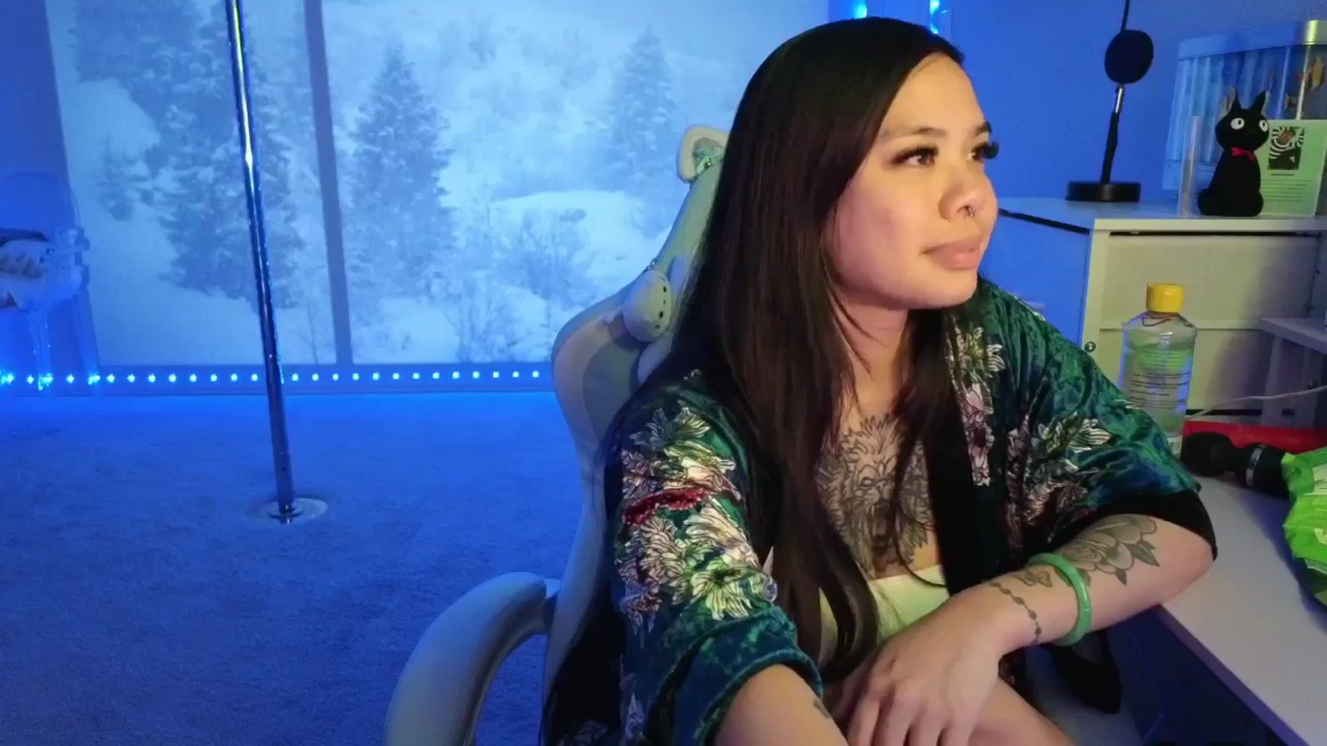Gallery image thumbnail from dolllface's myfreecams stream on, 01/29/2026, 11:23 image 19 of 20