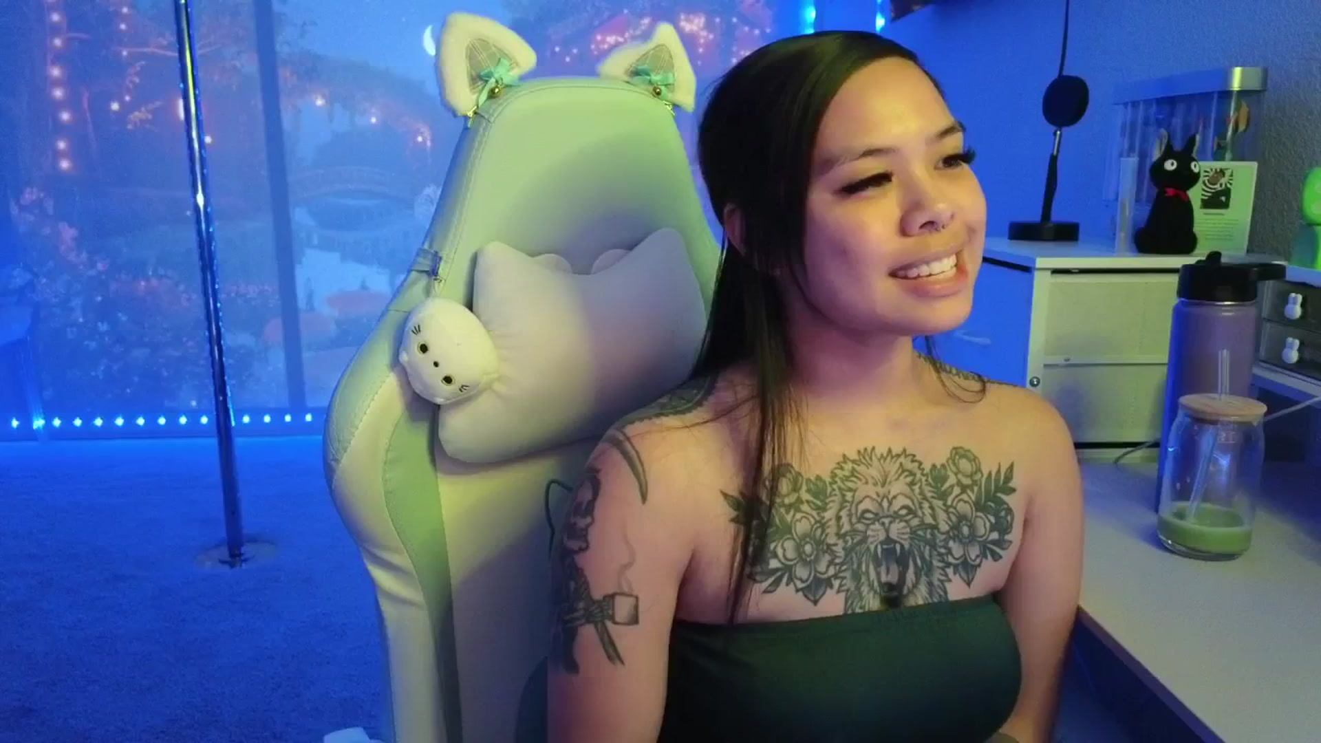 Gallery image thumbnail from dolllface's myfreecams stream on, 01/30/2026, 08:18 image 5 of 20