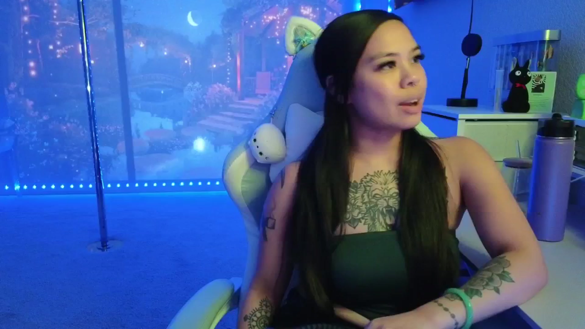 Gallery image thumbnail from dolllface's myfreecams stream on, 01/30/2026, 08:18 image 12 of 20