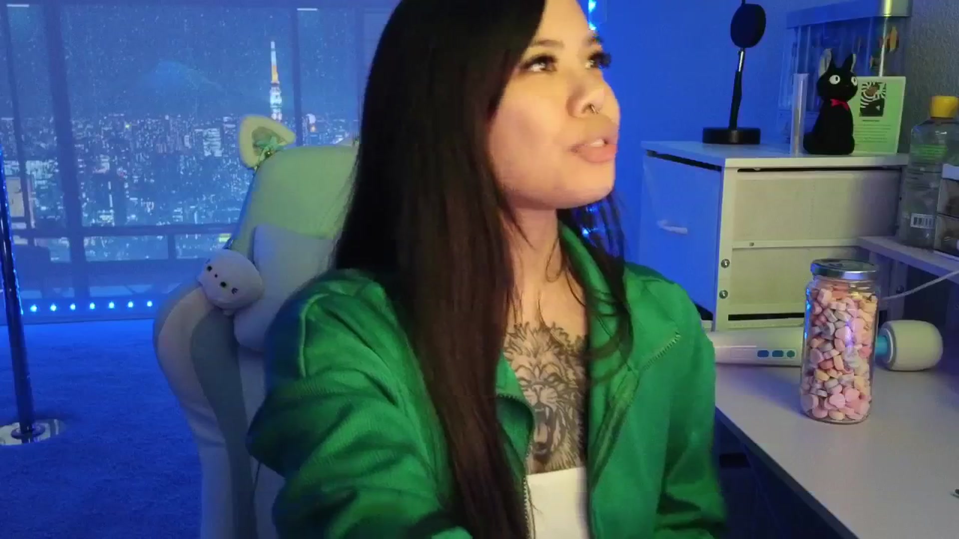 Gallery image thumbnail from dolllface's myfreecams stream on, 02/01/2026, 10:21 image 18 of 20