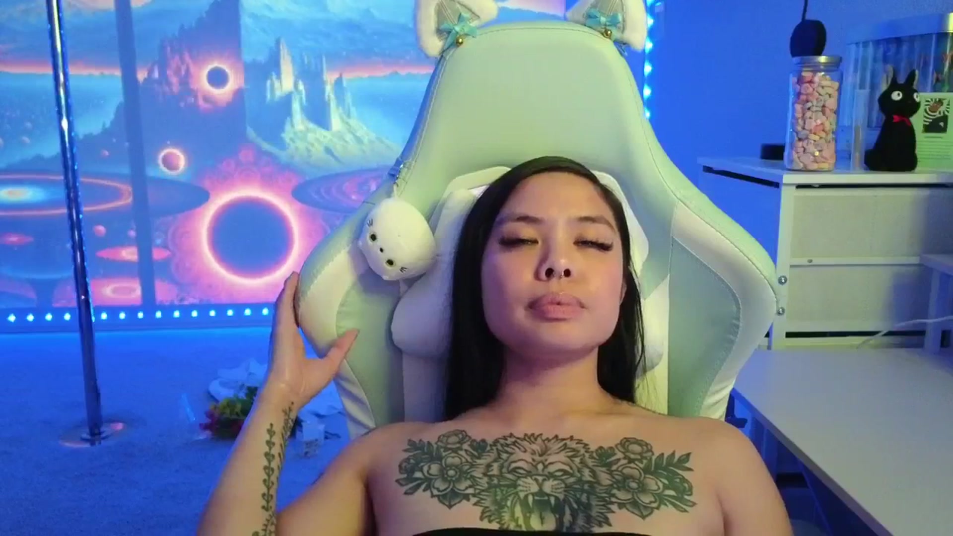 Gallery image thumbnail from dolllface's myfreecams stream on, 02/03/2026, 06:36 image 15 of 20