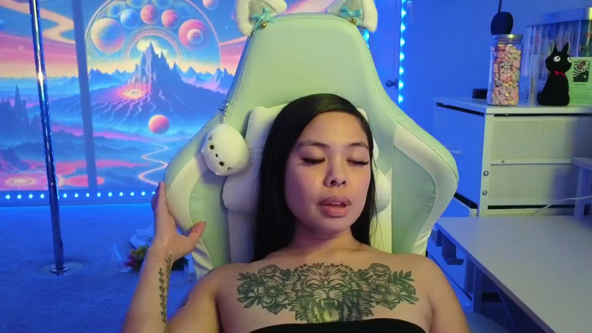 Gallery image thumbnail from dolllface's myfreecams stream on, 02/03/2026, 06:36 image 14 of 20