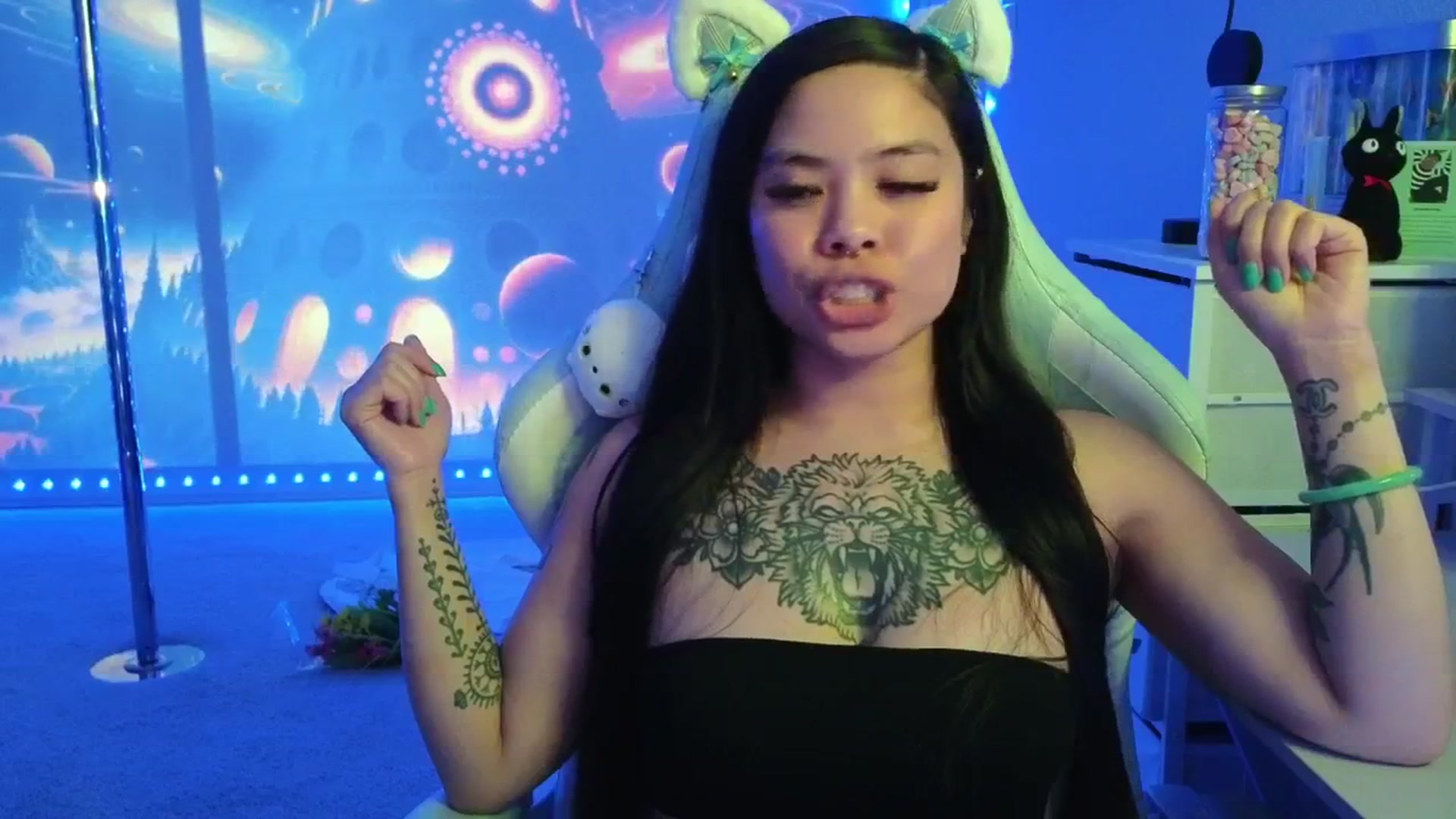 Gallery image thumbnail from dolllface's myfreecams stream on, 02/03/2026, 06:36 image 13 of 20