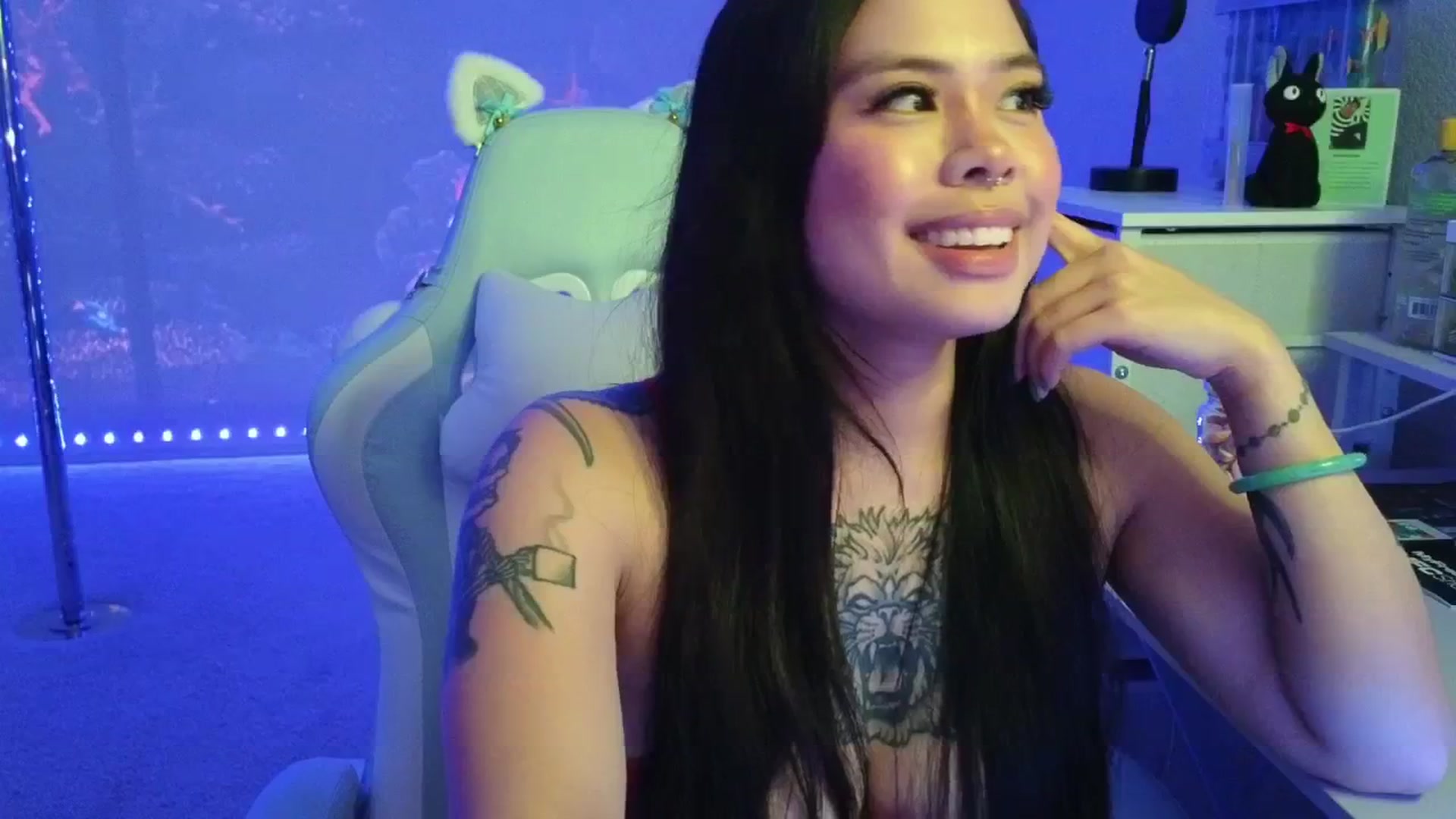 Gallery image thumbnail from dolllface's myfreecams stream on, 02/05/2026, 07:21 image 10 of 20