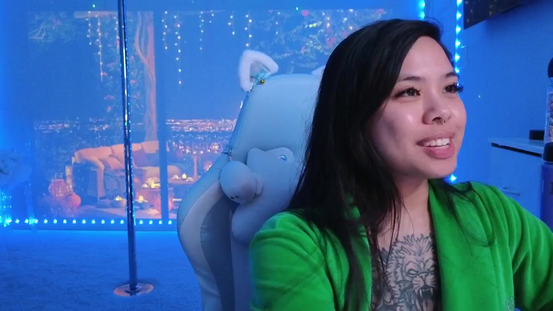 Gallery image thumbnail from dolllface's myfreecams stream on, 02/12/2026, 05:44 image 14 of 20