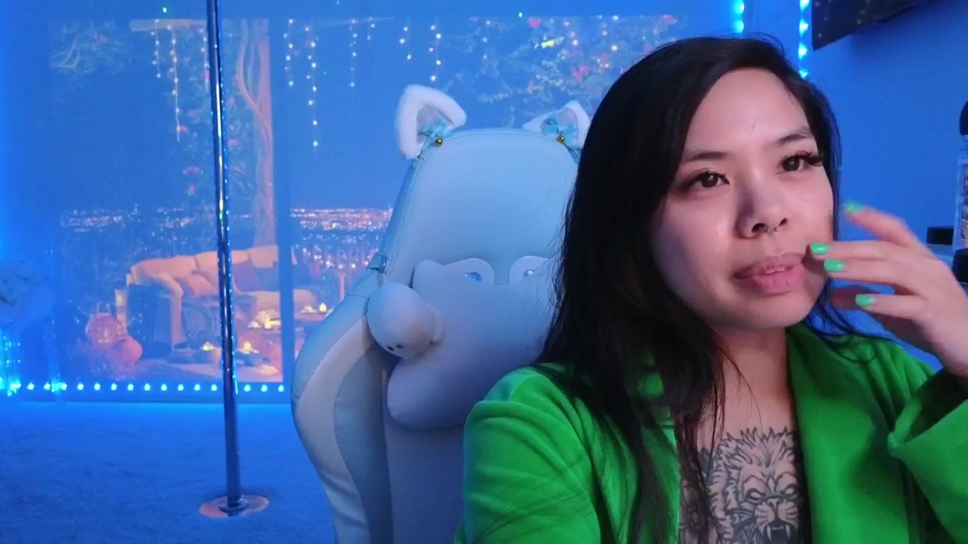 Gallery image thumbnail from dolllface's myfreecams stream on, 02/12/2026, 05:44 image 15 of 20