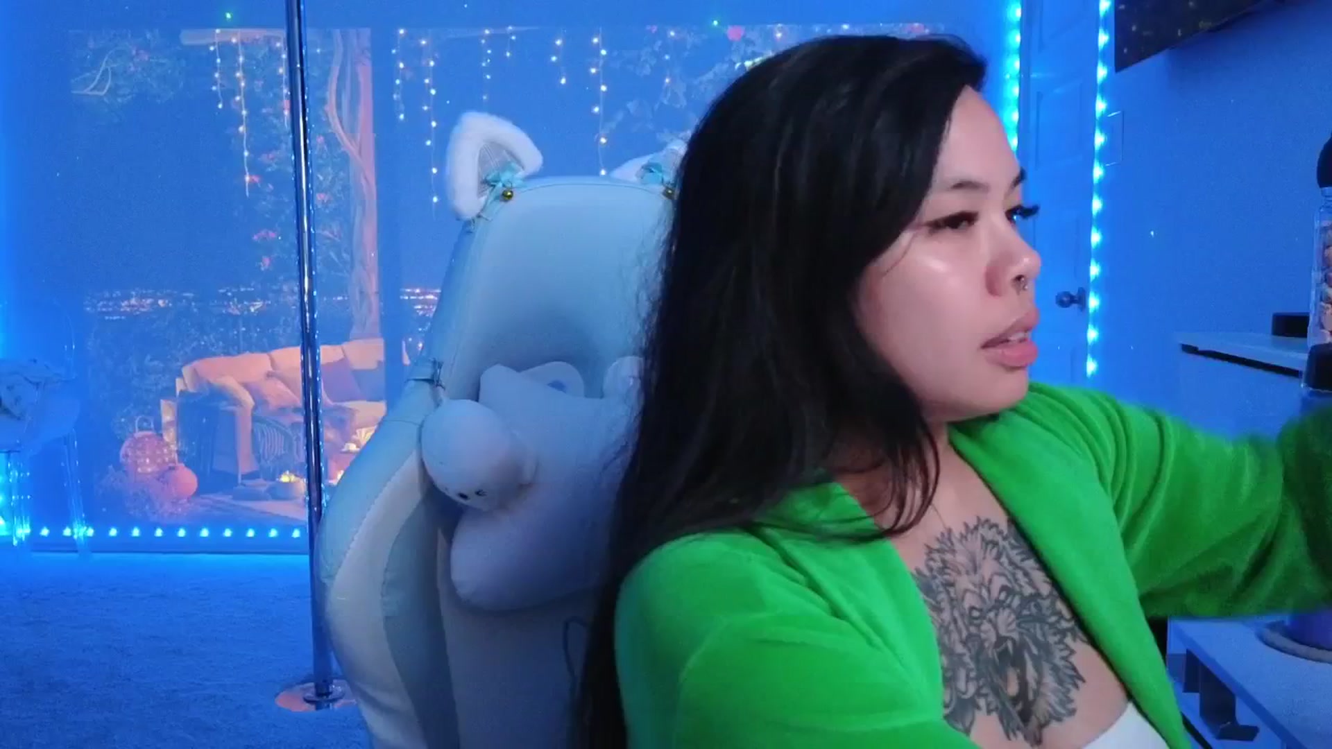 Gallery image thumbnail from dolllface's myfreecams stream on, 02/12/2026, 05:44 image 4 of 20