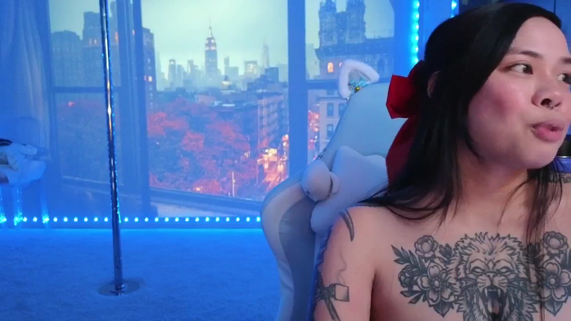 Gallery image thumbnail from dolllface's myfreecams stream on, 02/14/2026, 10:01 image 11 of 20