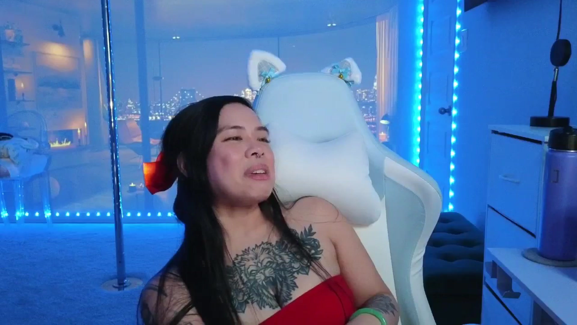 Gallery image thumbnail from dolllface's myfreecams stream on, 02/14/2026, 10:01 image 18 of 20