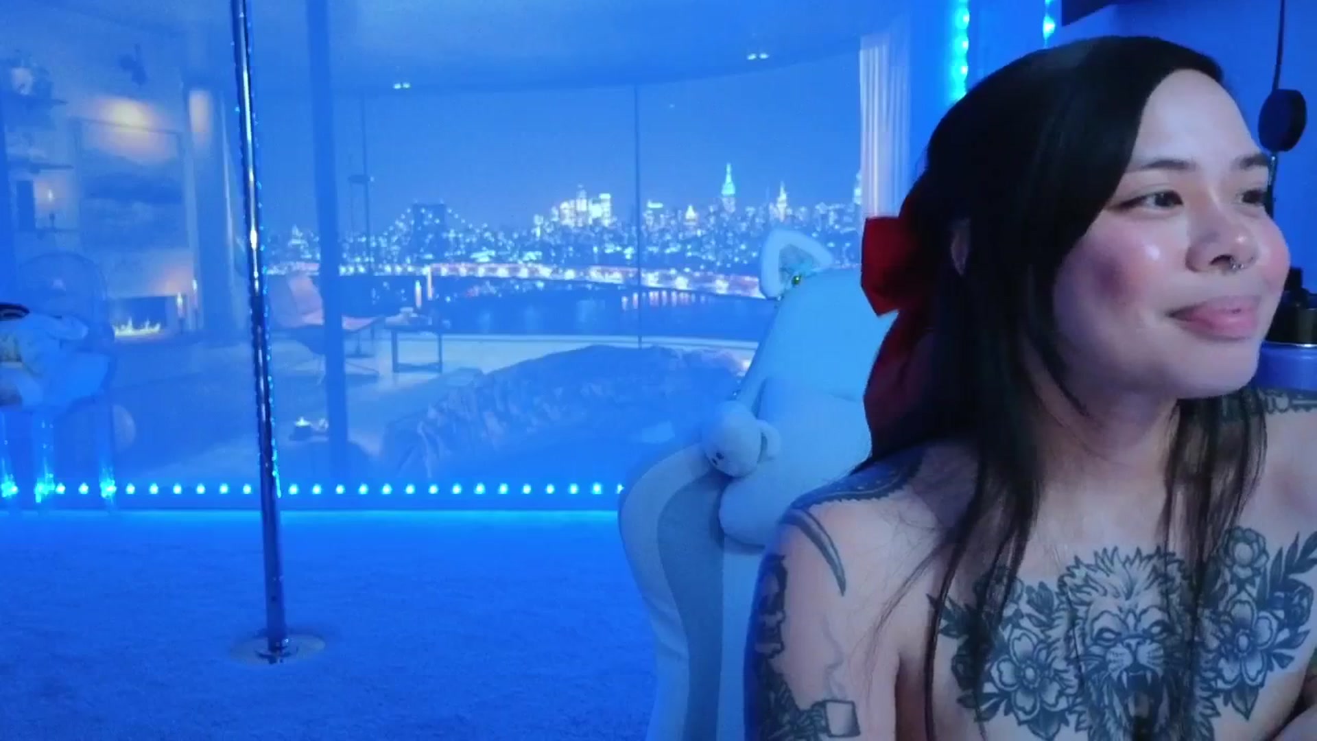 Gallery image thumbnail from dolllface's myfreecams stream on, 02/14/2026, 10:01 image 15 of 20