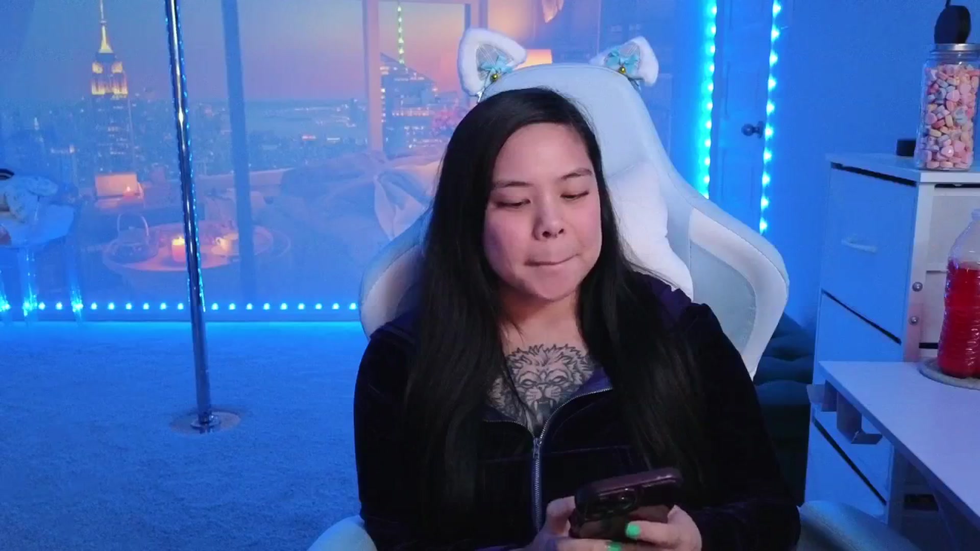 Gallery image thumbnail from dolllface's myfreecams stream on, 02/15/2026, 09:16 image 12 of 20