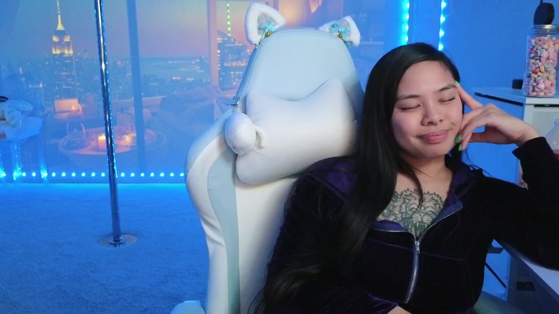 Gallery image thumbnail from dolllface's myfreecams stream on, 02/15/2026, 09:16 image 18 of 20