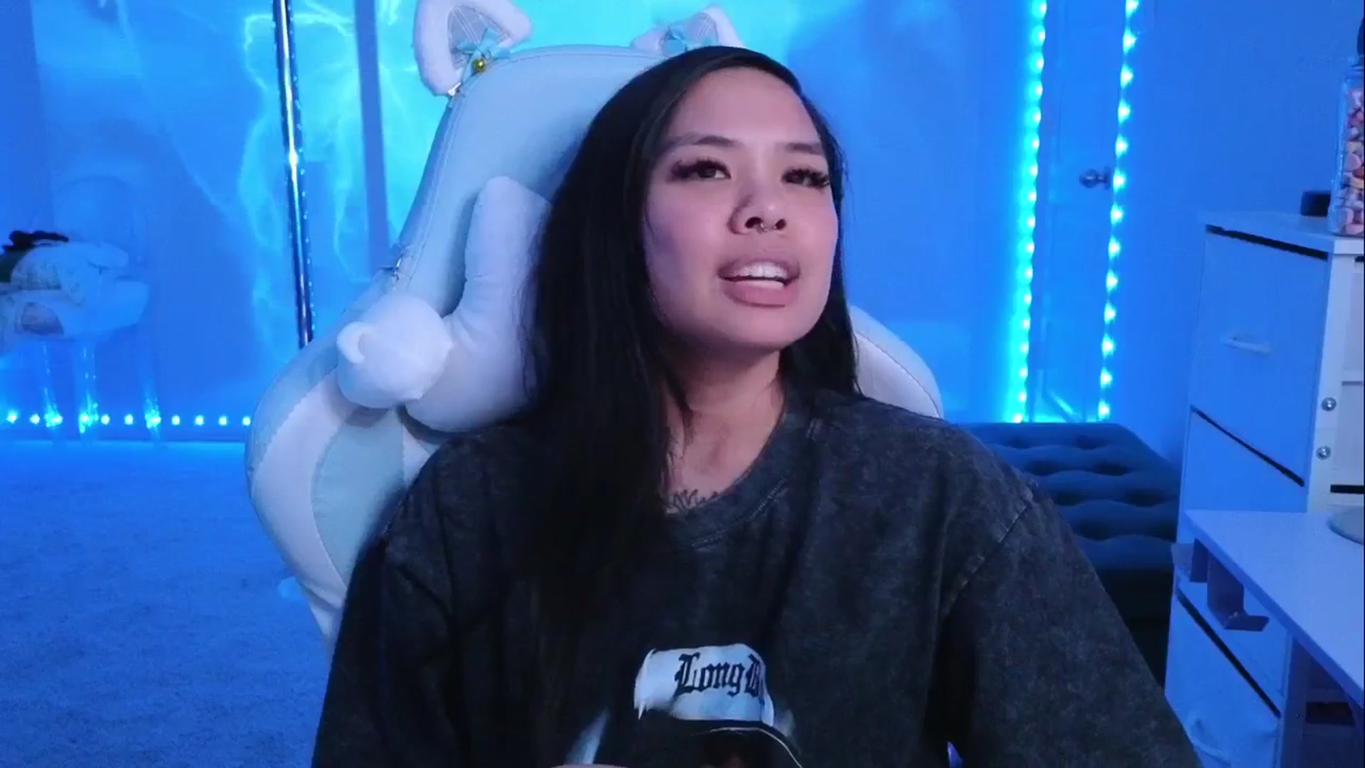Gallery image thumbnail from dolllface's myfreecams stream on, 02/19/2026, 10:08 image 20 of 20