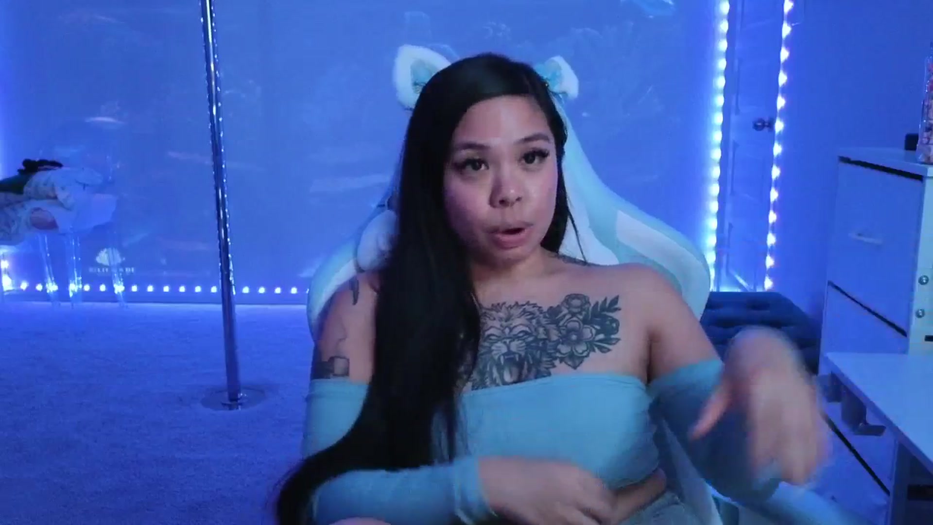 Gallery image thumbnail from dolllface's myfreecams stream on, 02/20/2026, 12:36 image 3 of 20