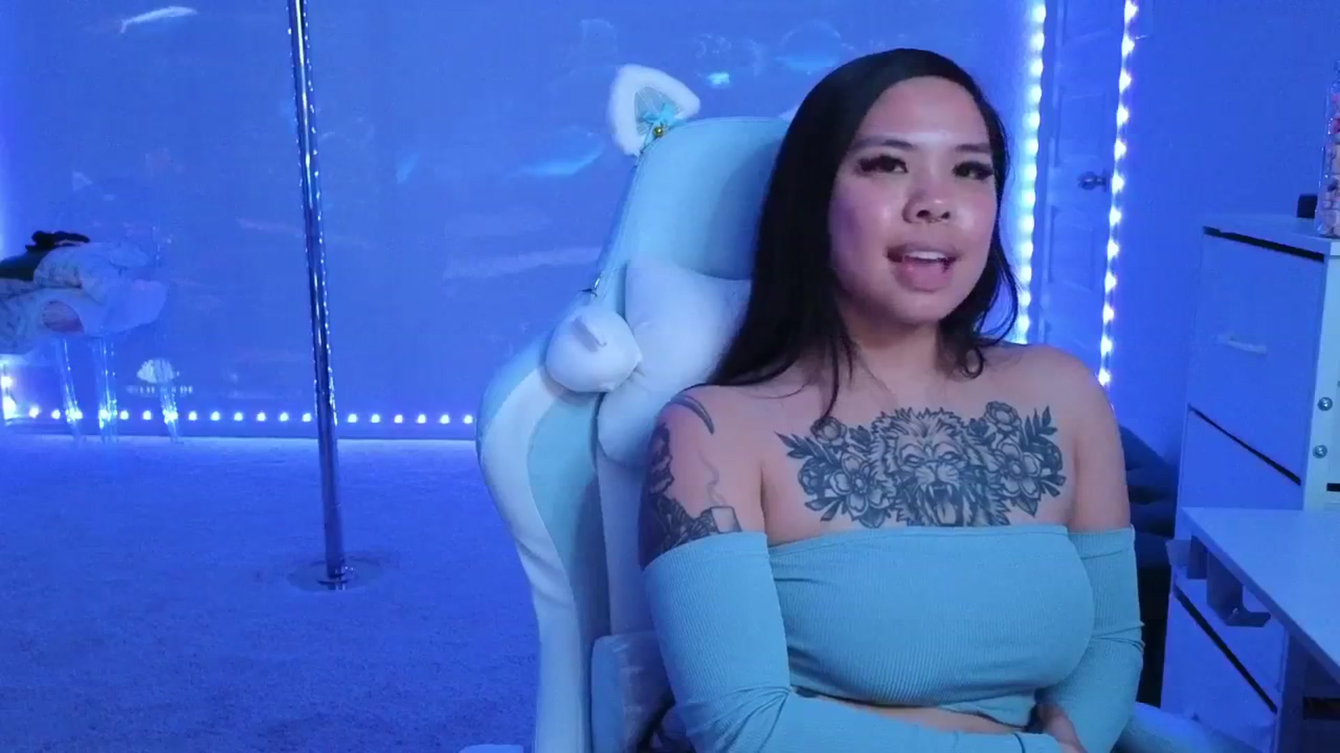Gallery image thumbnail from dolllface's myfreecams stream on, 02/20/2026, 12:36 image 6 of 20
