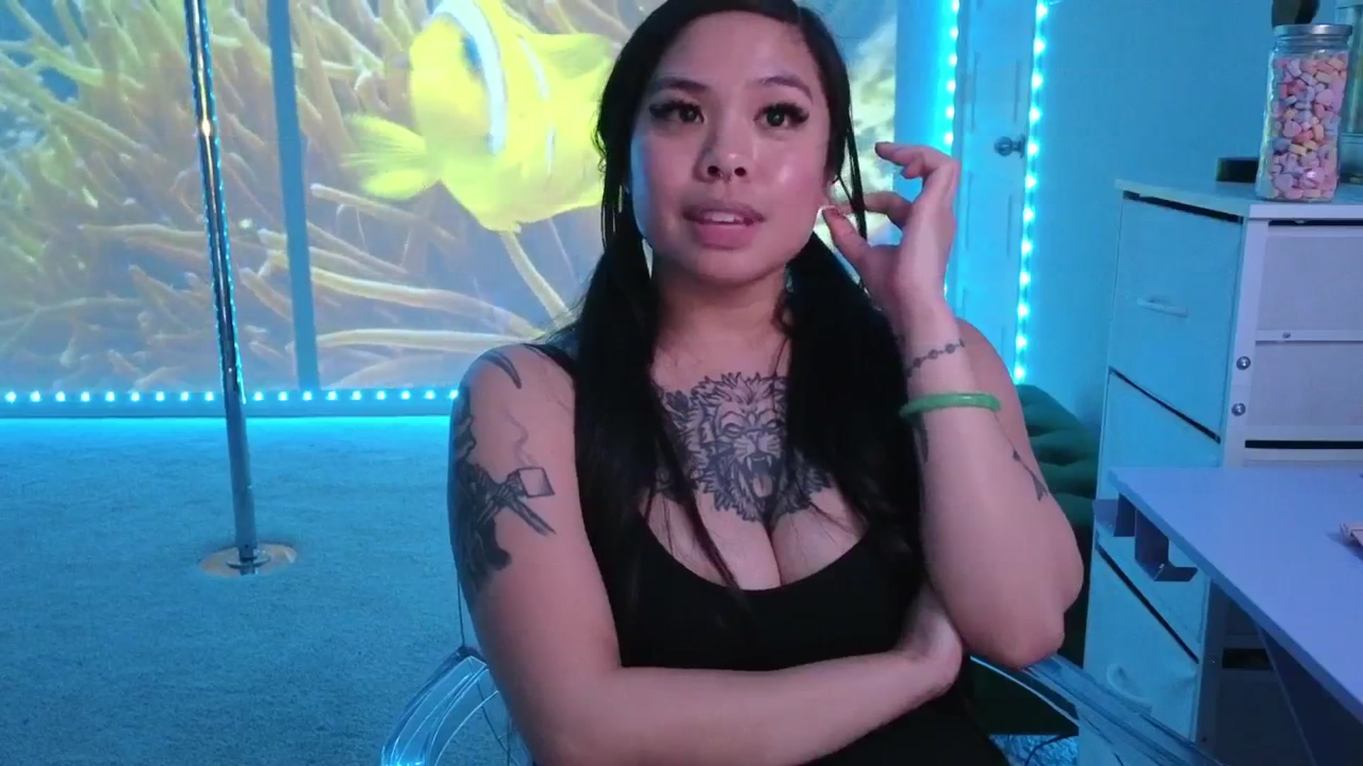 Gallery image thumbnail from dolllface's myfreecams stream on, 02/21/2026, 10:36 image 16 of 20