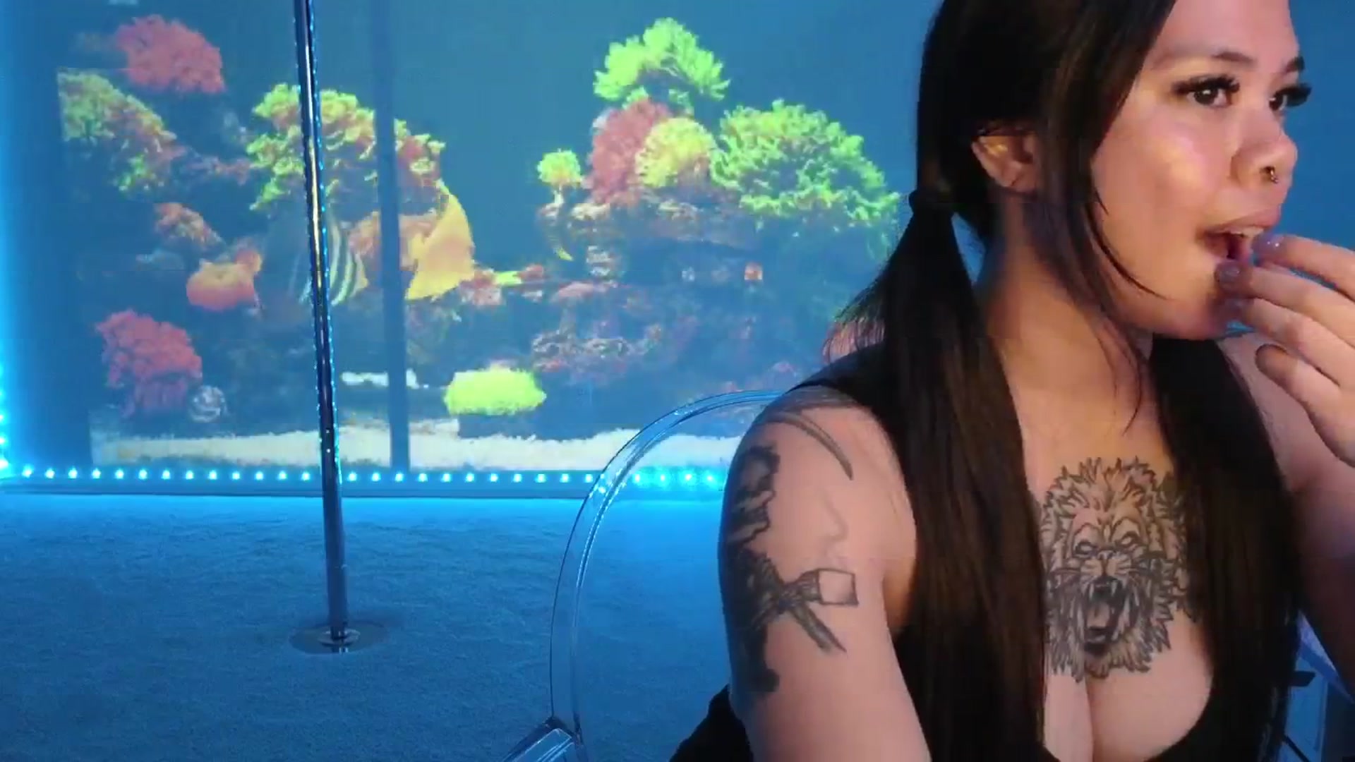 Gallery image thumbnail from dolllface's myfreecams stream on, 02/21/2026, 10:36 image 9 of 20