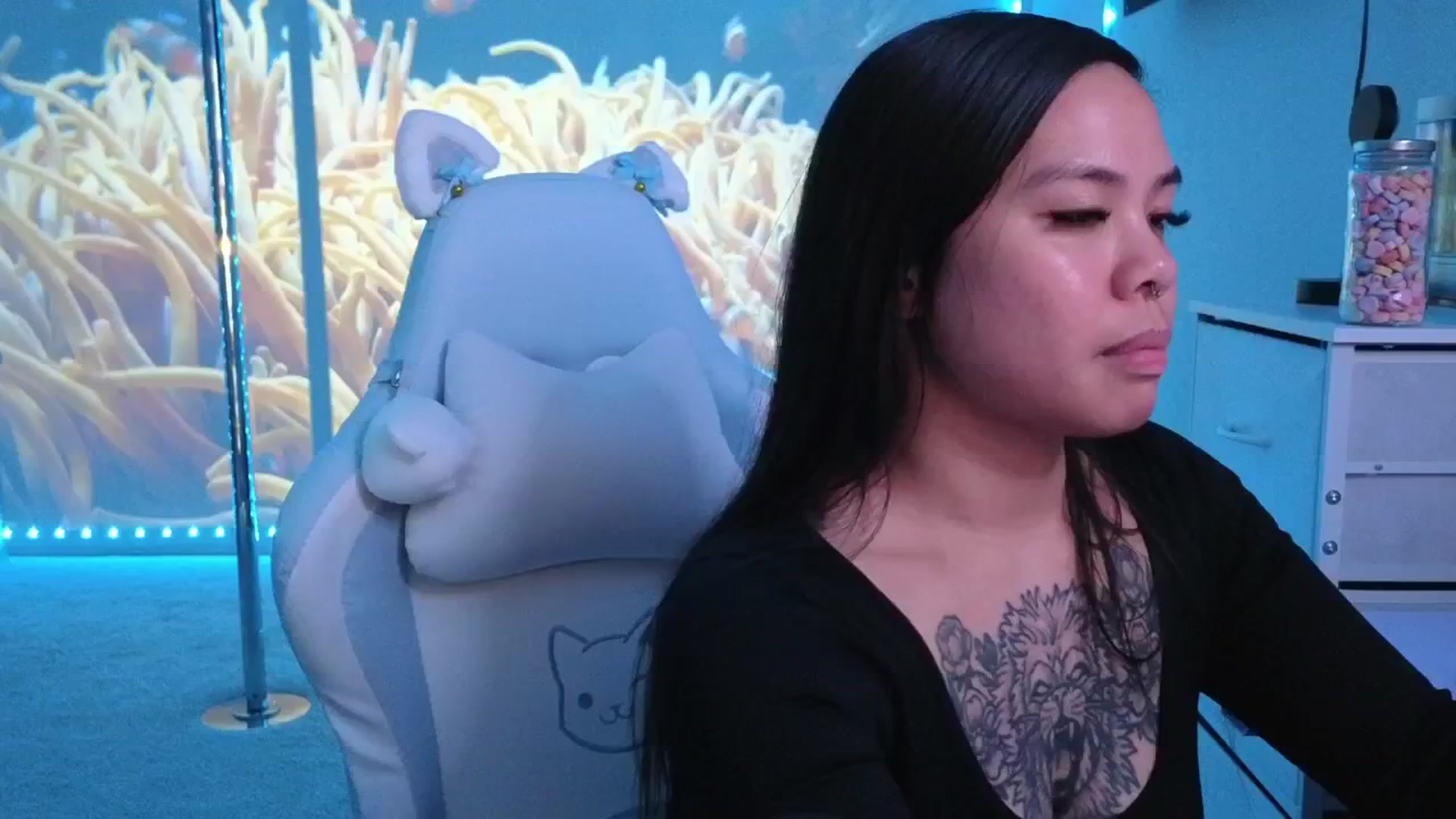 Gallery image thumbnail from dolllface's myfreecams stream on, 02/21/2026, 11:49 image 15 of 20
