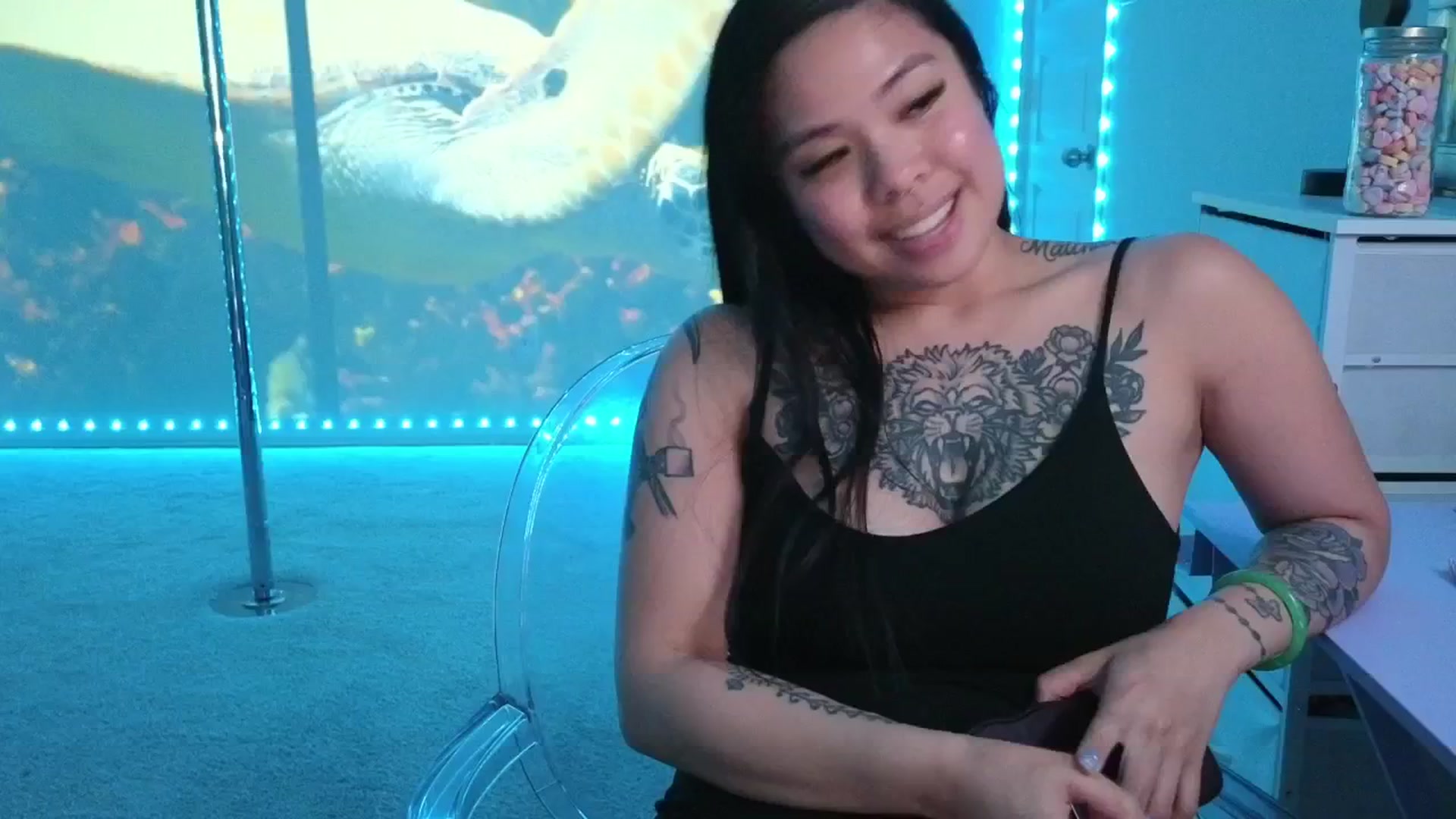 Gallery image thumbnail from dolllface's myfreecams stream on, 02/21/2026, 11:49 image 6 of 20