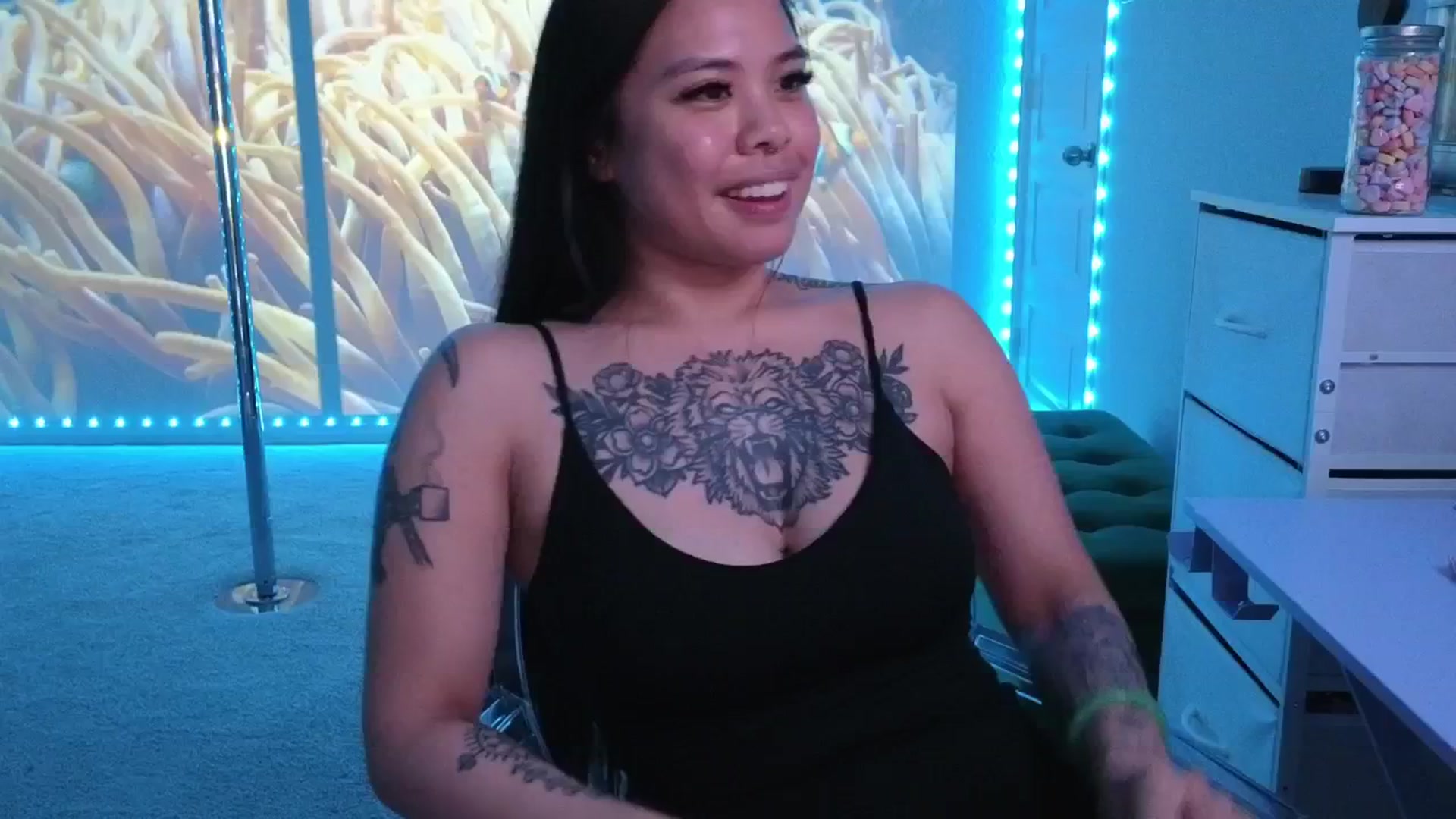 Gallery image thumbnail from dolllface's myfreecams stream on, 02/21/2026, 11:49 image 2 of 20