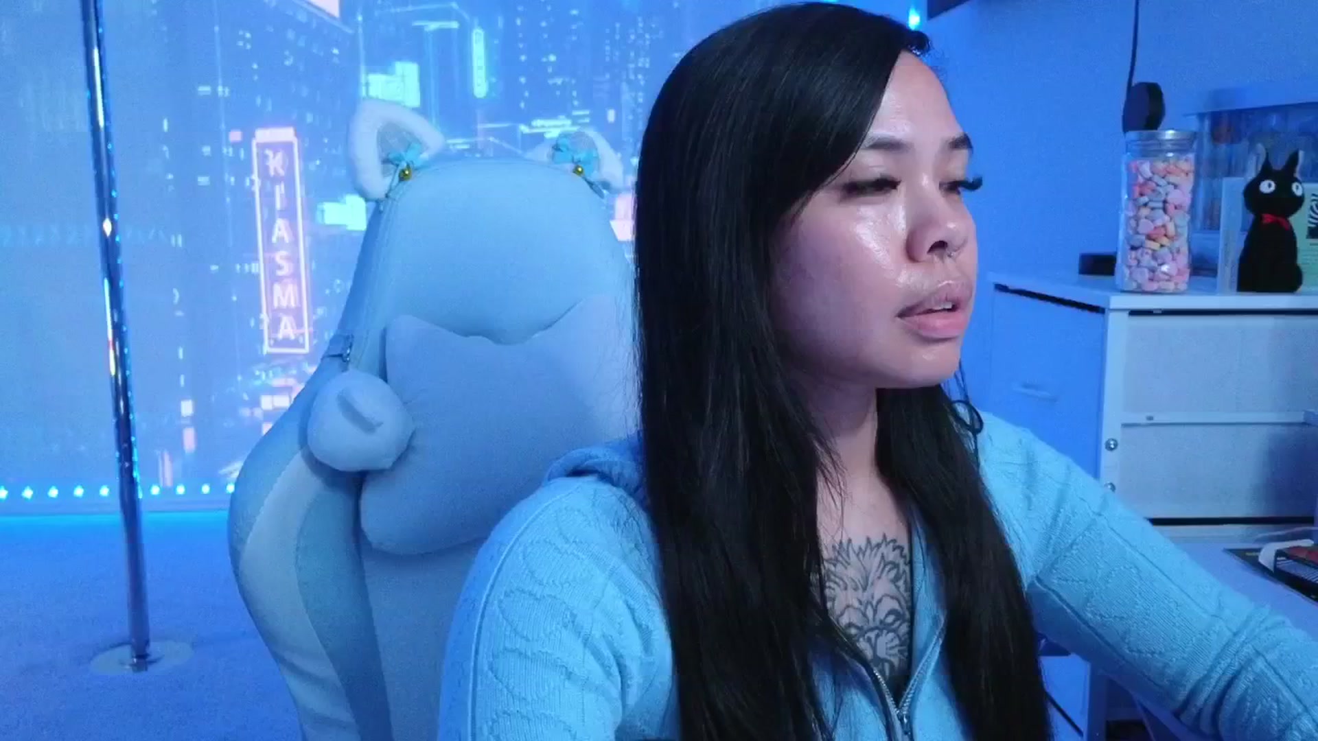 Gallery image thumbnail from dolllface's myfreecams stream on, 02/22/2026, 09:07 image 1 of 20
