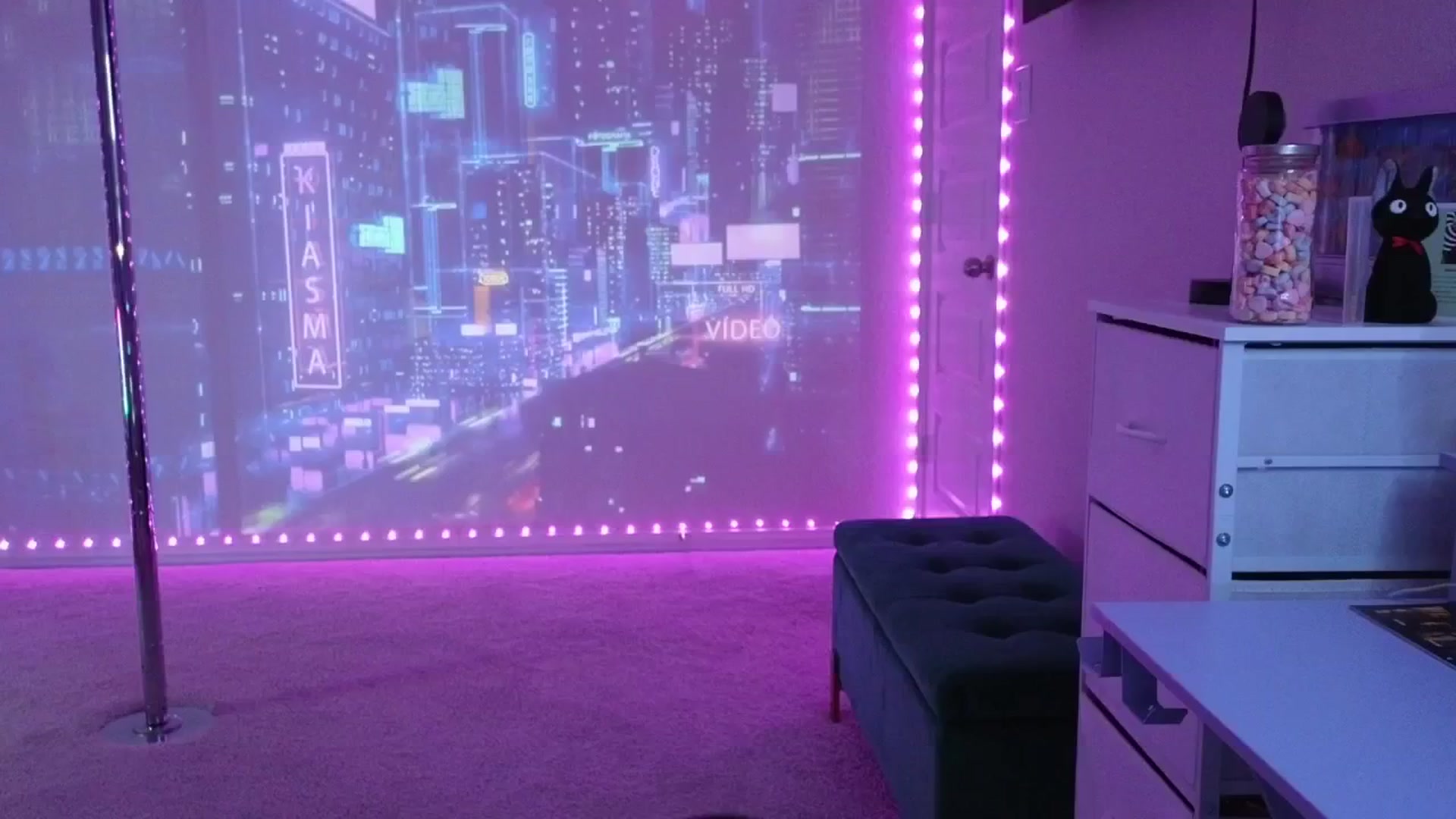 Gallery image thumbnail from dolllface's myfreecams stream on, 02/22/2026, 09:07 image 3 of 20