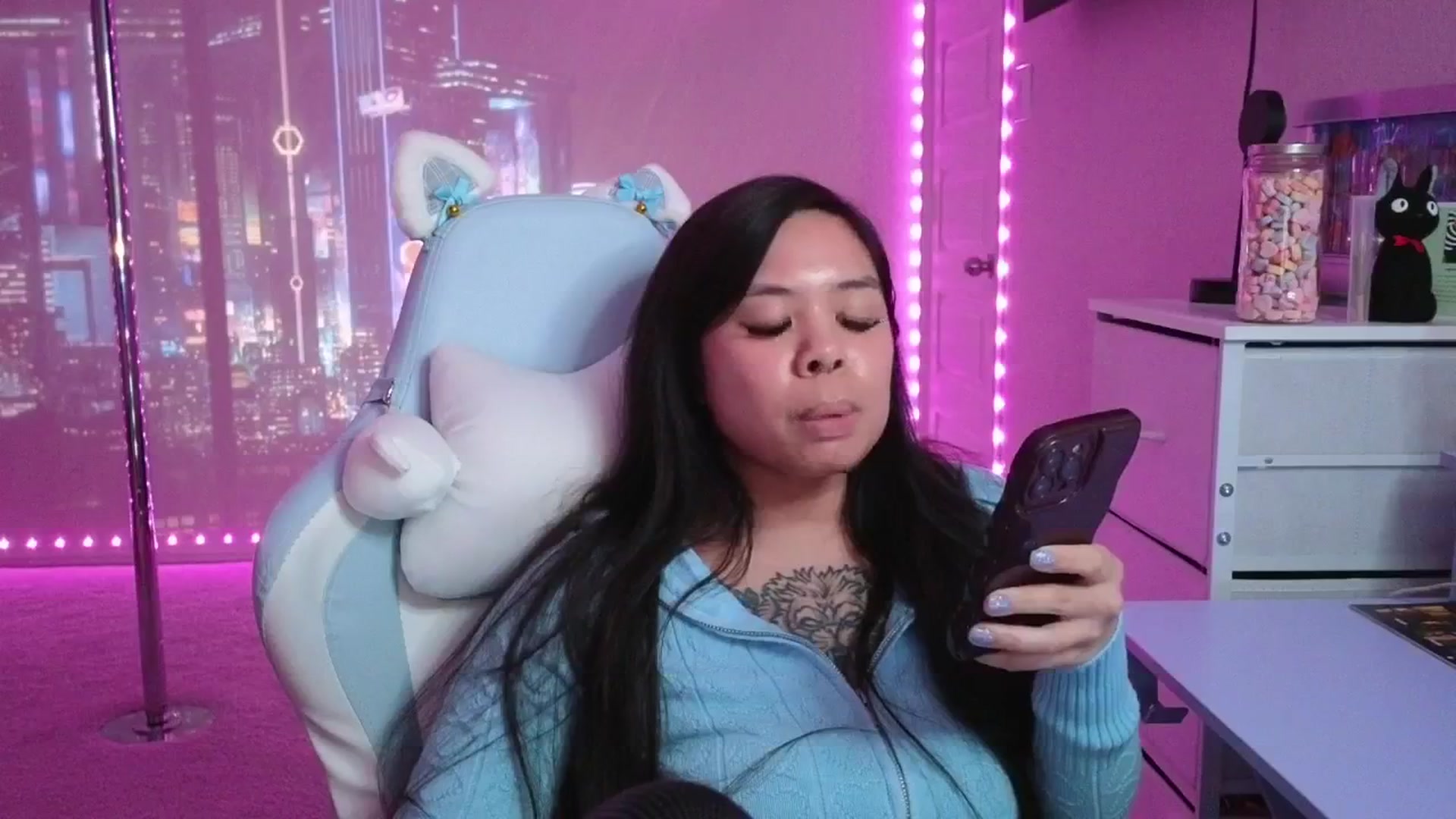Gallery image thumbnail from dolllface's myfreecams stream on, 02/22/2026, 09:07 image 8 of 20