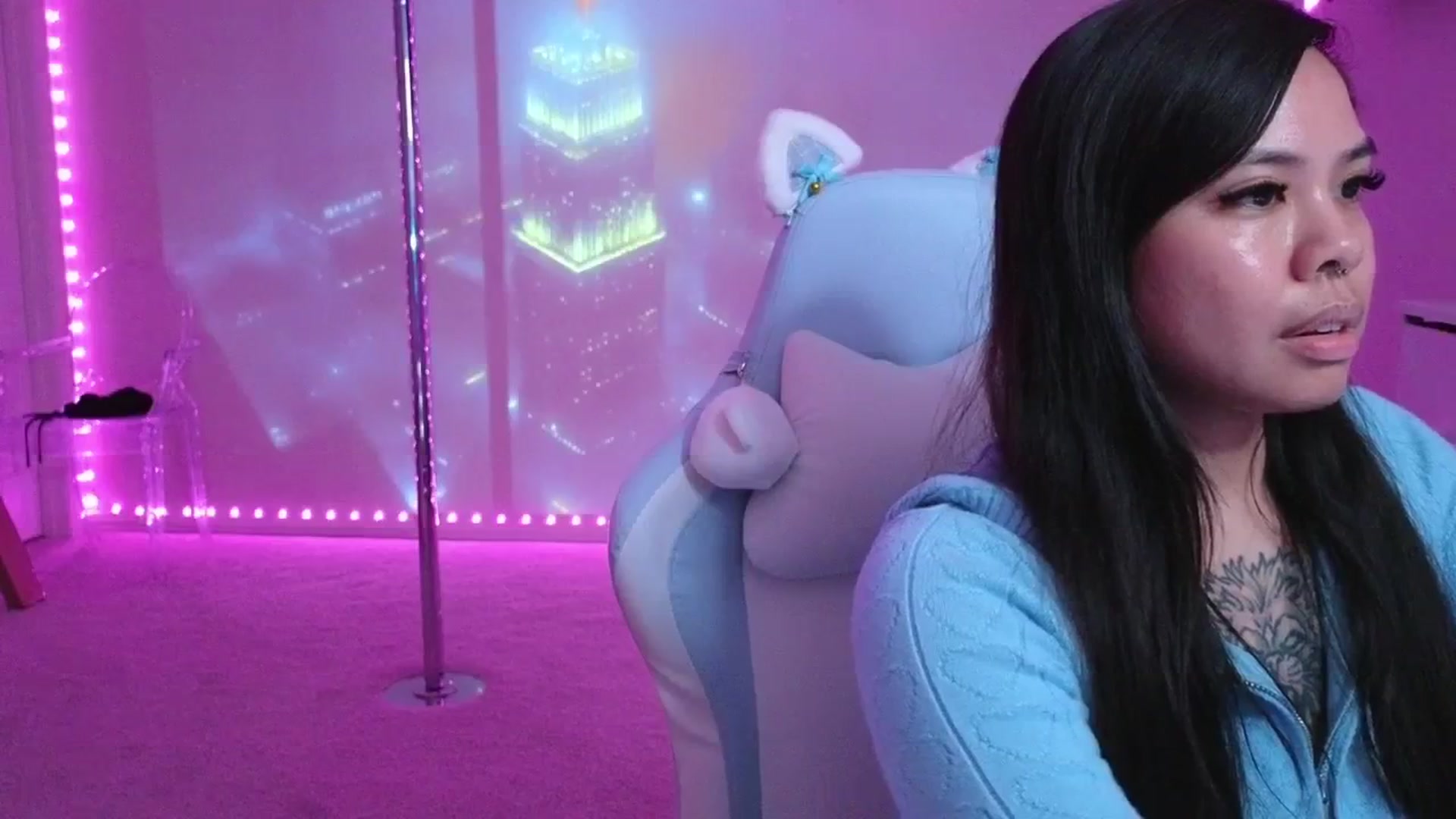 Gallery image thumbnail from dolllface's myfreecams stream on, 02/22/2026, 09:07 image 14 of 20
