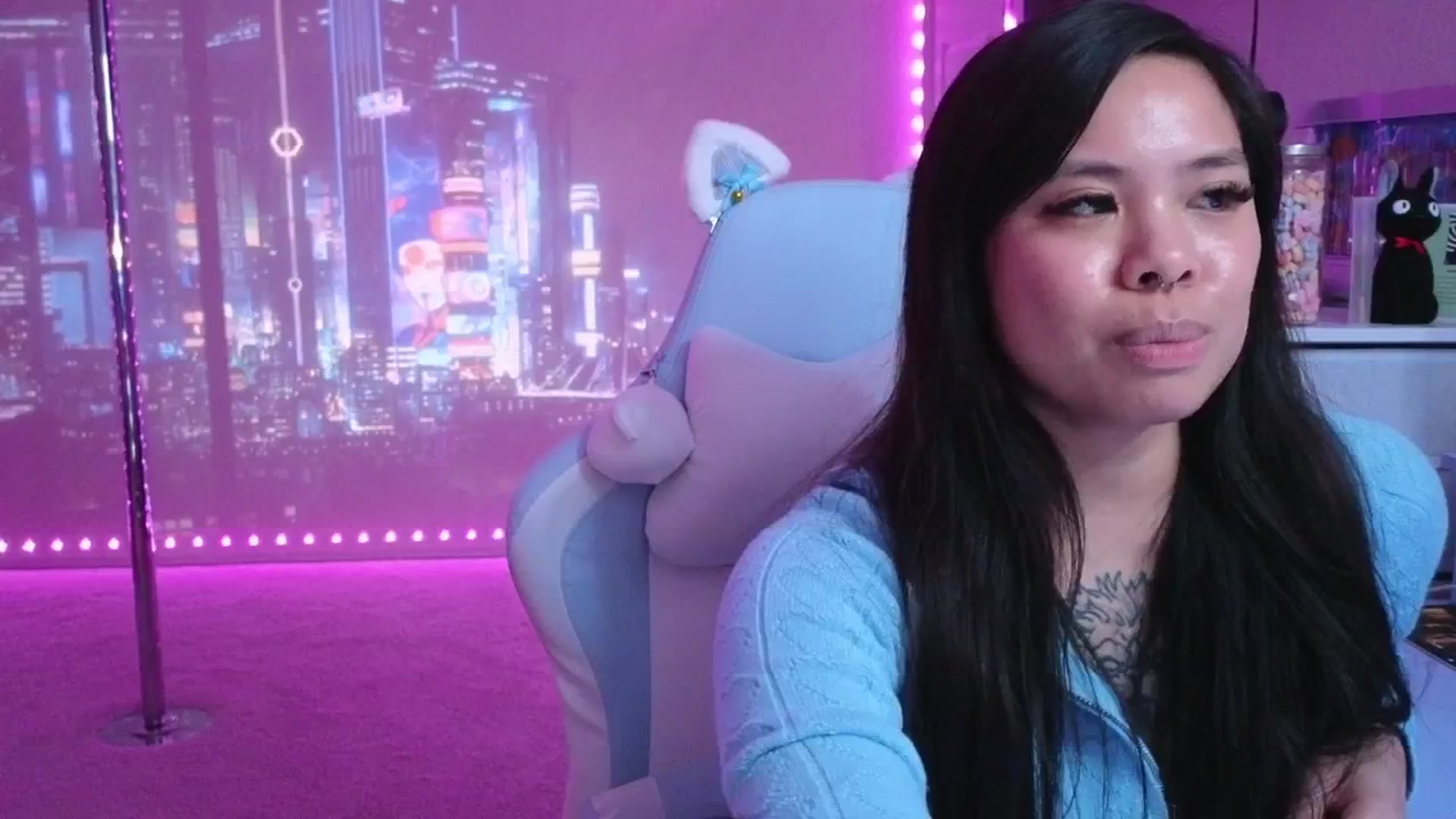 Gallery image thumbnail from dolllface's myfreecams stream on, 02/22/2026, 09:07 image 5 of 20