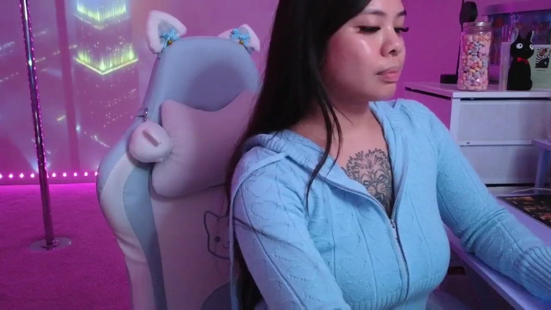 Gallery image thumbnail from dolllface's myfreecams stream on, 02/22/2026, 09:07 image 17 of 20