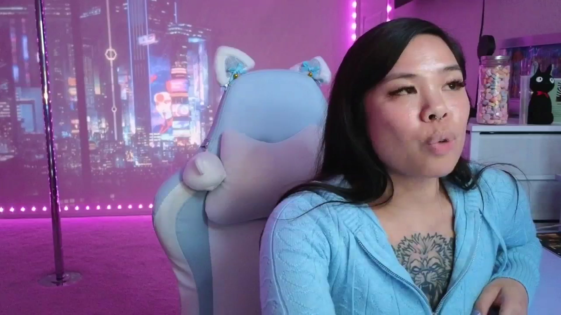 Gallery image thumbnail from dolllface's myfreecams stream on, 02/22/2026, 09:07 image 12 of 20