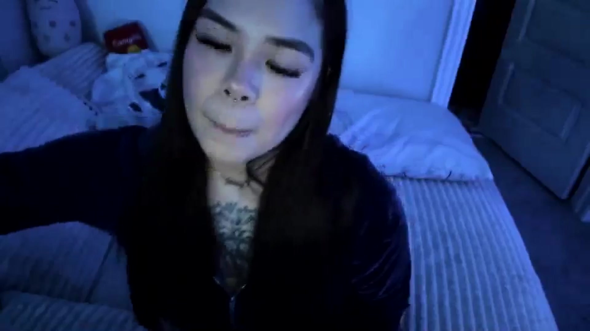 Gallery image thumbnail from dolllface's myfreecams stream on, 02/27/2026, 03:42 image 3 of 20