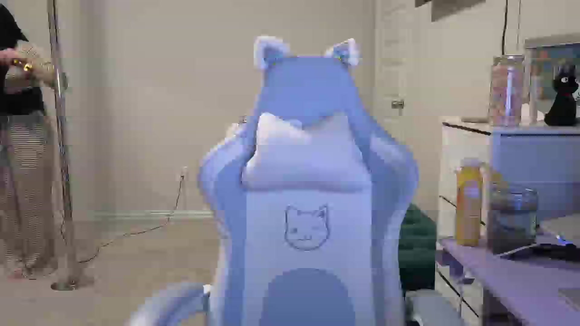 Gallery image thumbnail from dolllface's myfreecams stream on, 03/13/2026, 02:36 image 4 of 20