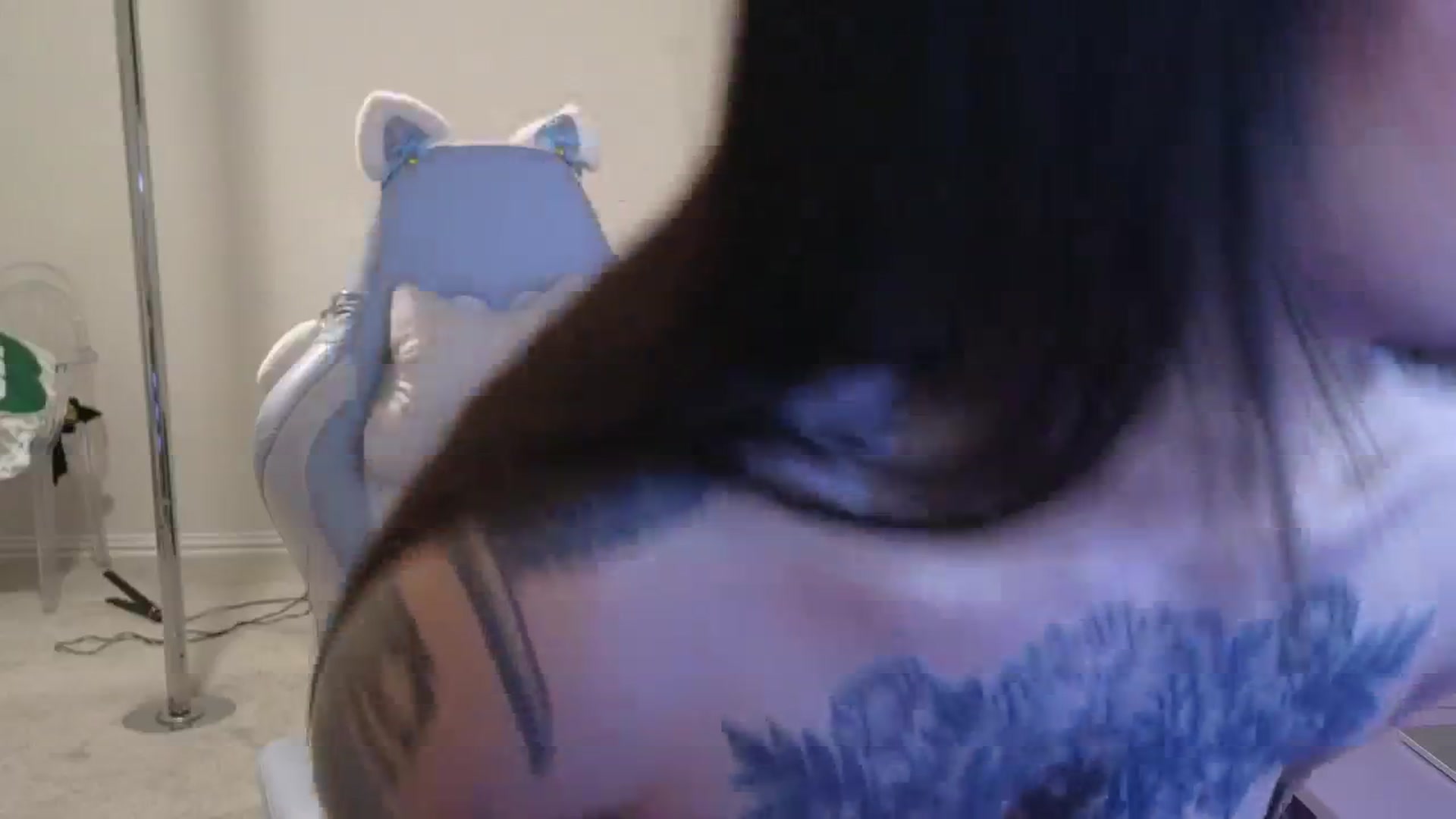 Gallery image thumbnail from dolllface's myfreecams stream on, 03/13/2026, 02:36 image 15 of 20