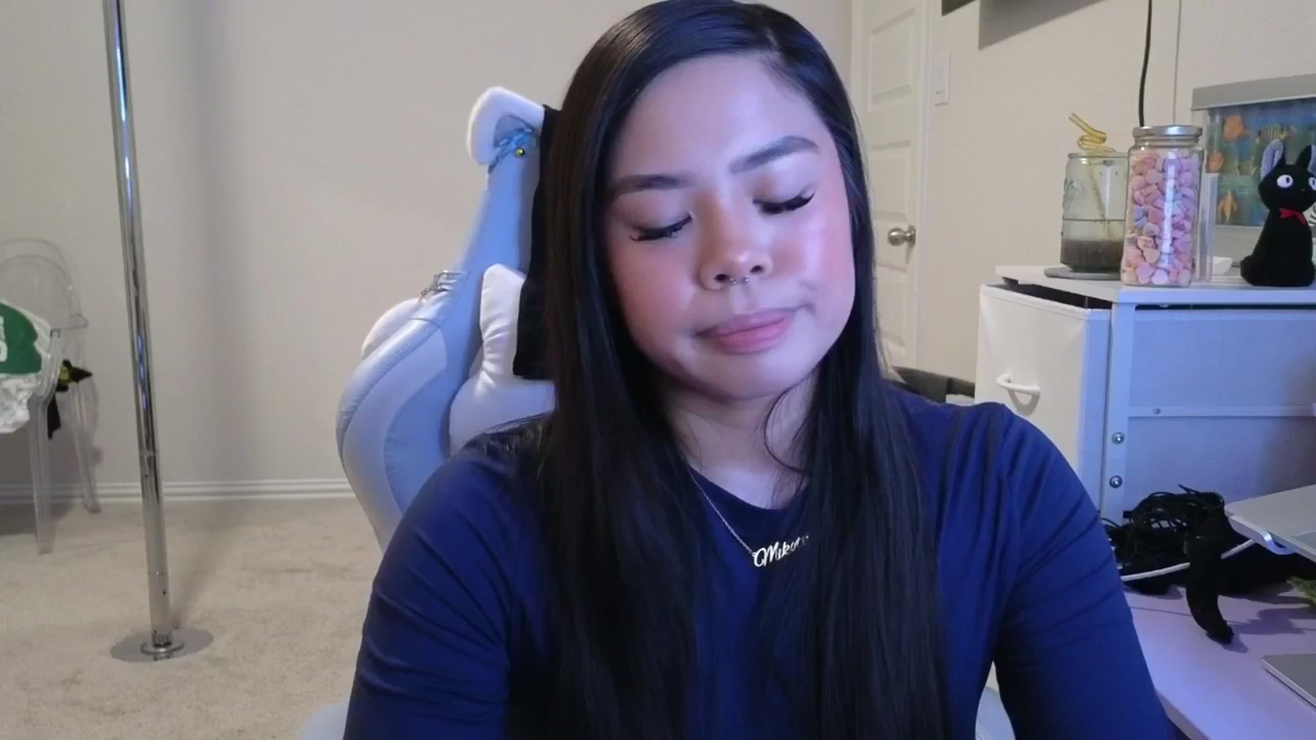 Gallery image thumbnail from dolllface's myfreecams stream on, 03/15/2026, 02:22 image 8 of 20
