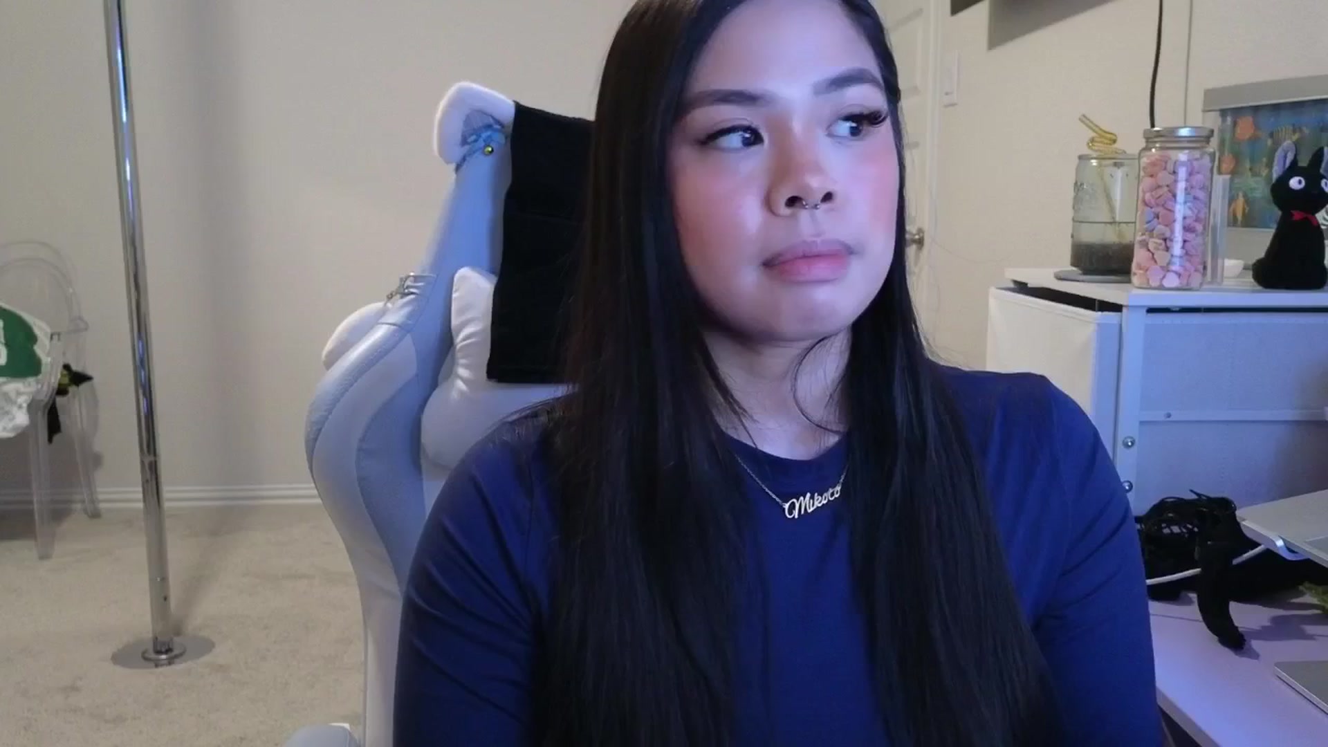 Gallery image thumbnail from dolllface's myfreecams stream on, 03/15/2026, 02:22 image 9 of 20