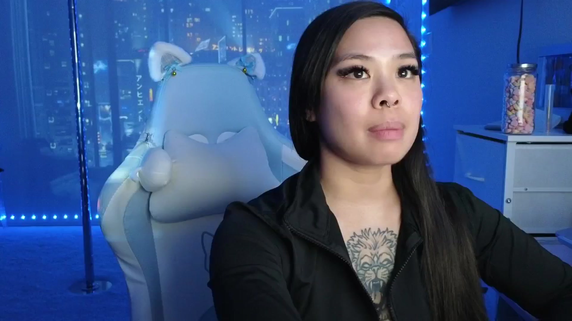 Gallery image thumbnail from dolllface's myfreecams stream on, 03/19/2026, 05:25 image 5 of 20