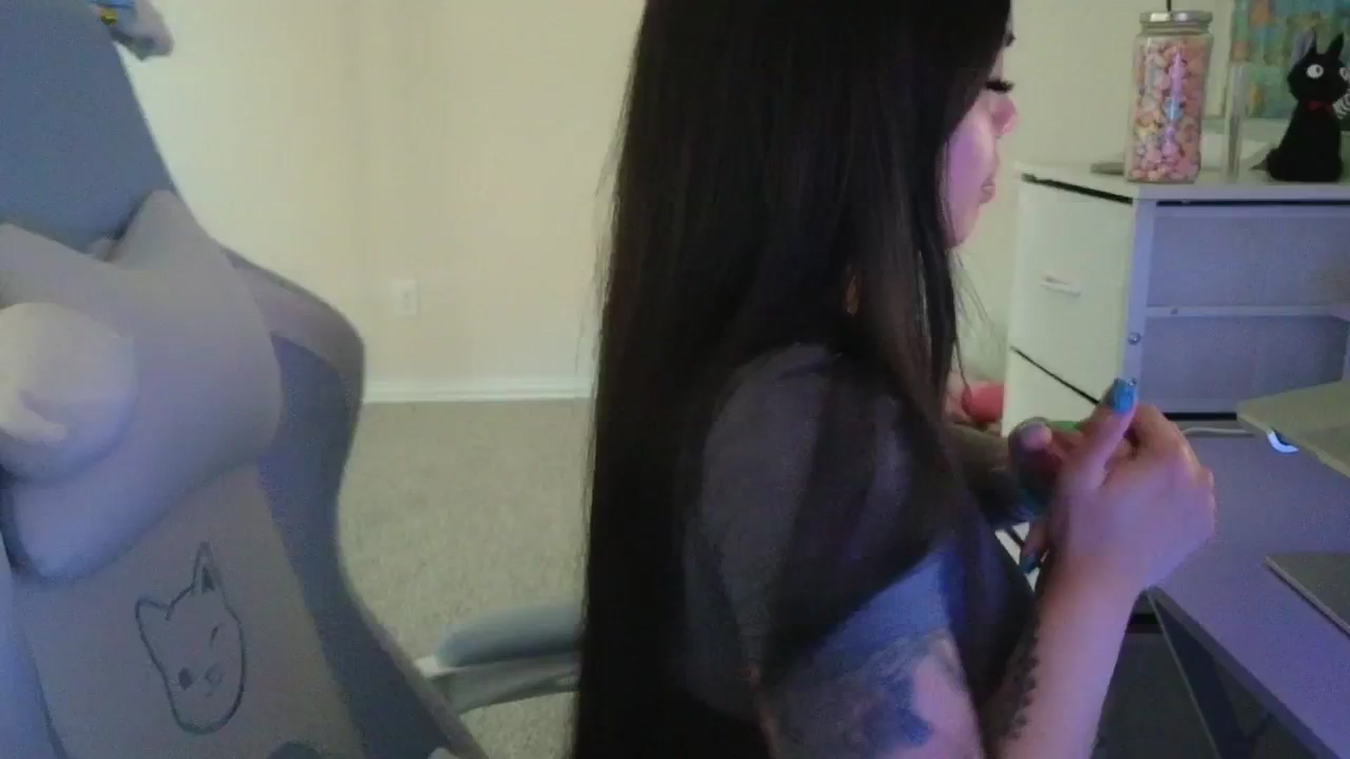 Gallery image thumbnail from dolllface's myfreecams stream on, 03/20/2026, 01:09 image 3 of 20